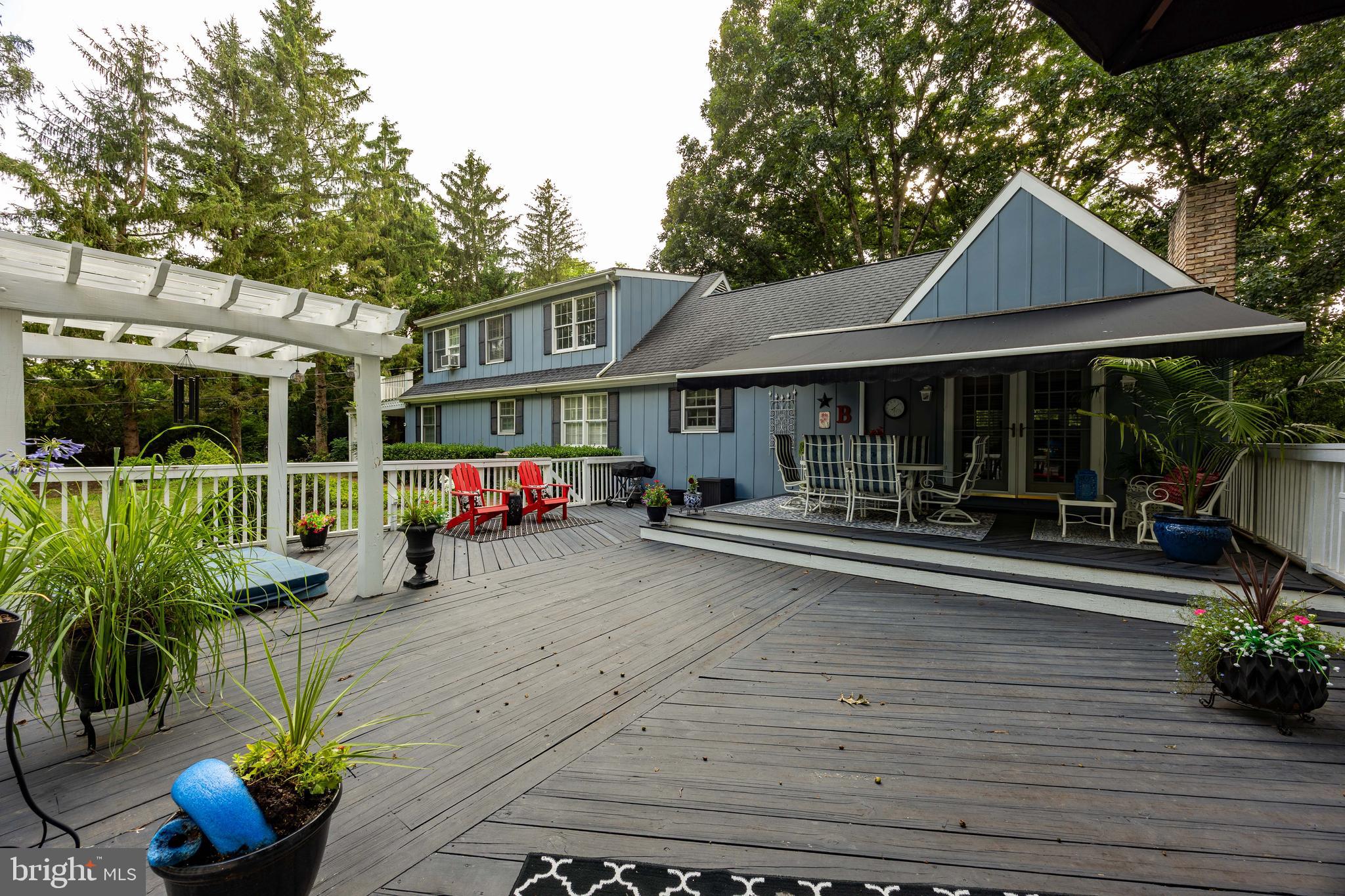 WOODBRIER MANOR - Residential