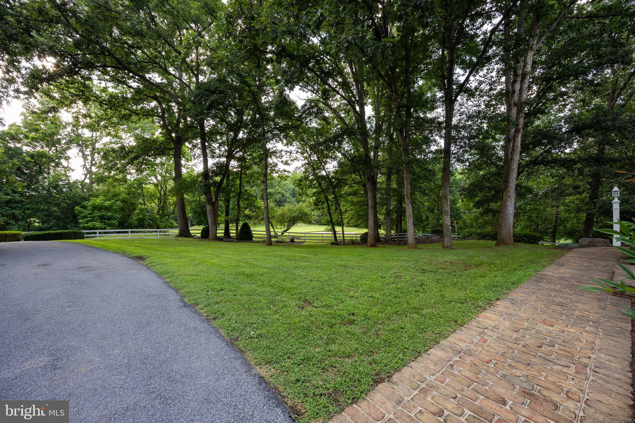 WOODBRIER MANOR - Residential
