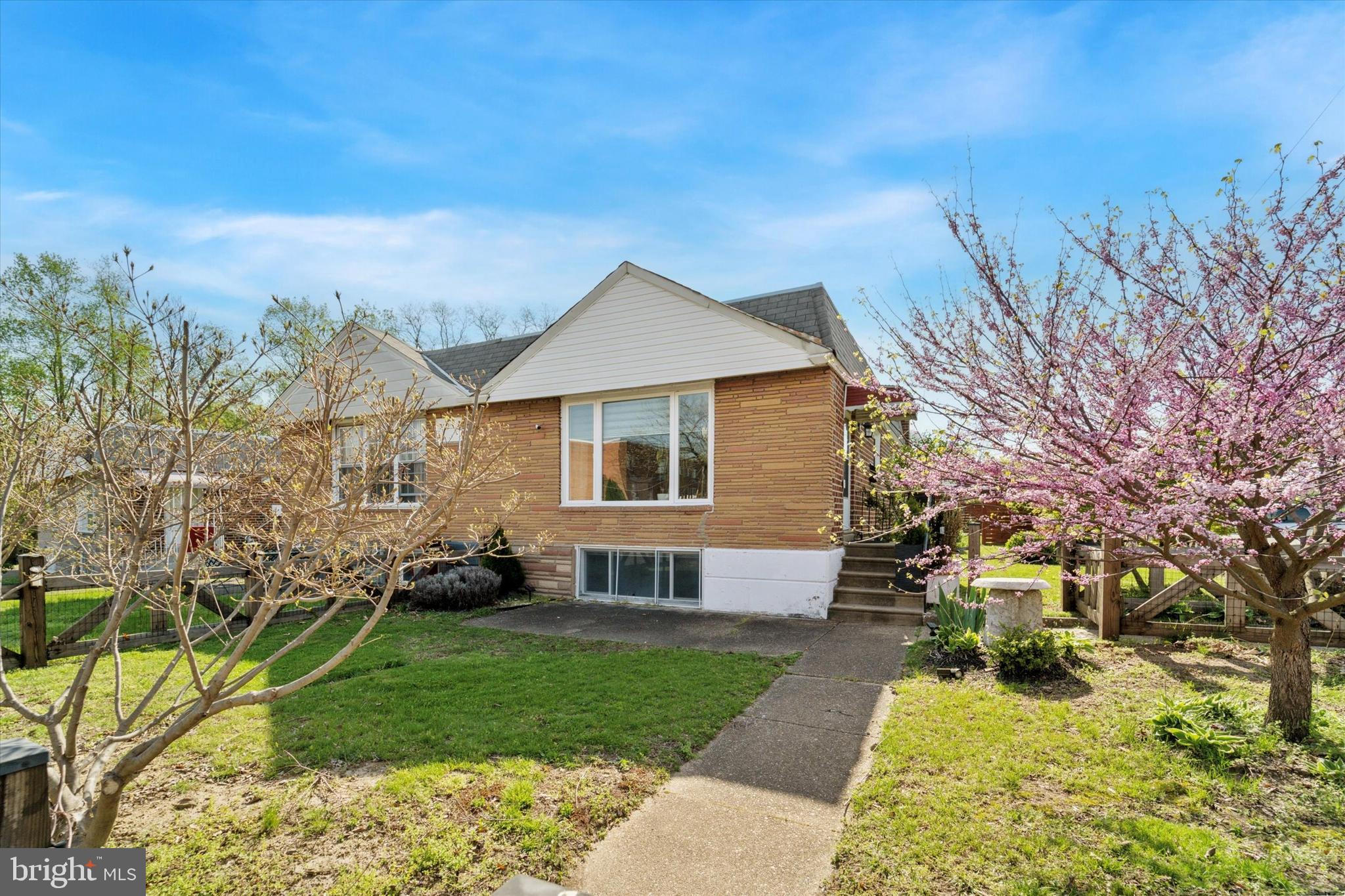 BELLS CORNER - Residential Lease