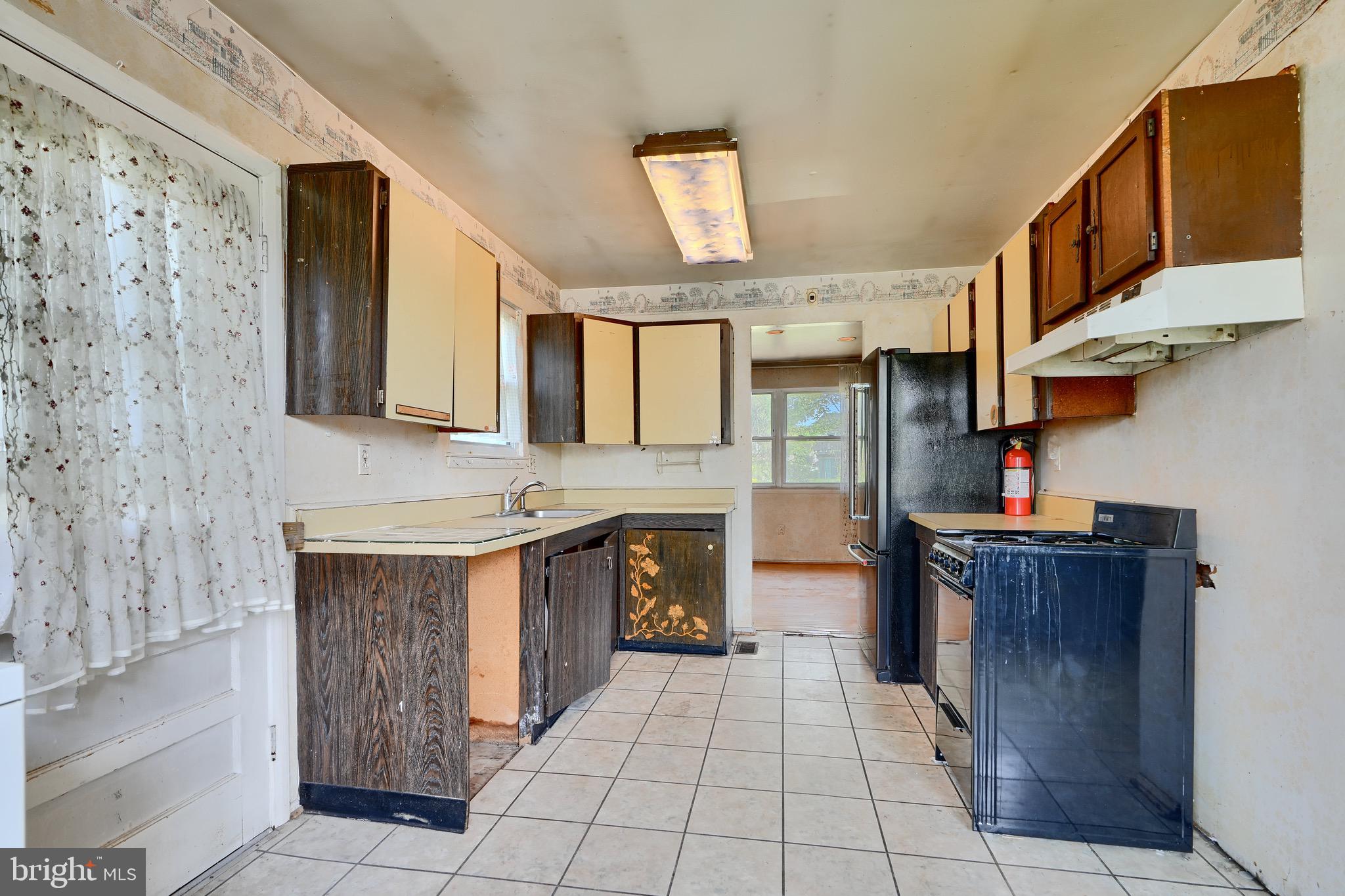 RANDALLSTOWN - Residential