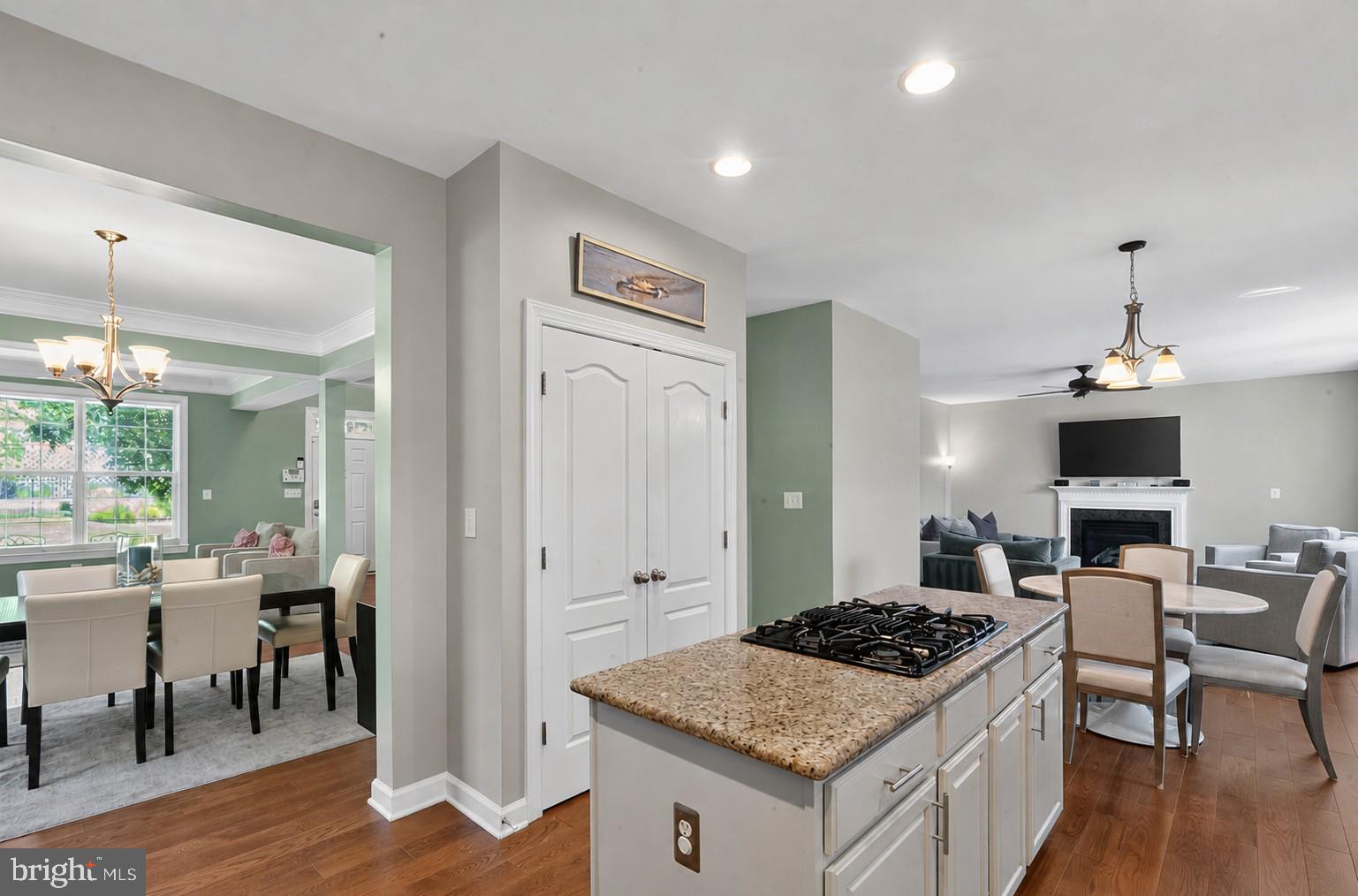 MONTICELLO - Residential