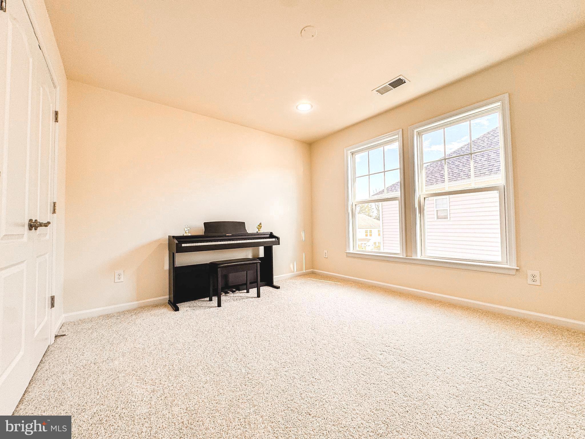 BRAMBLETON - Residential