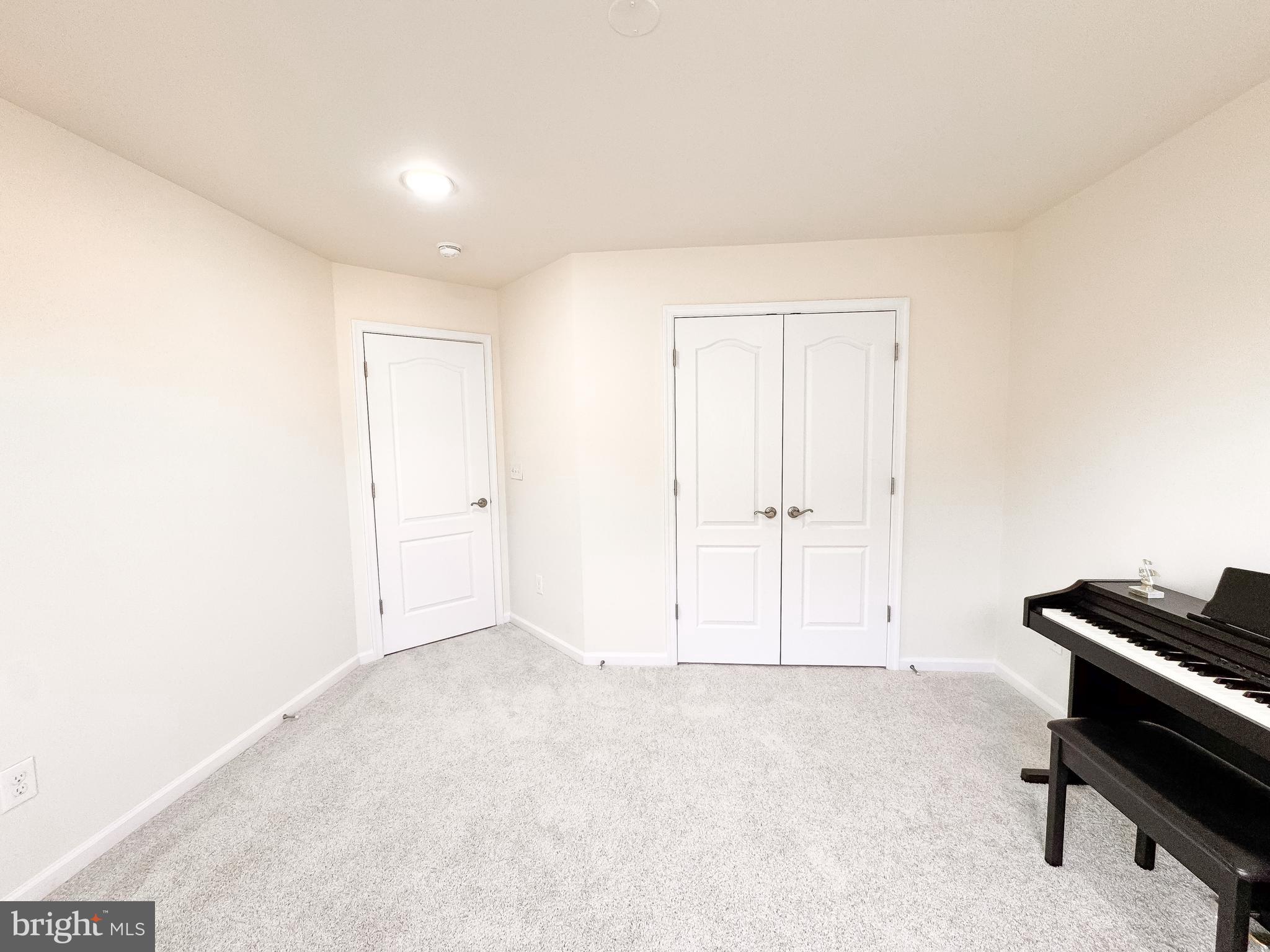 BRAMBLETON - Residential