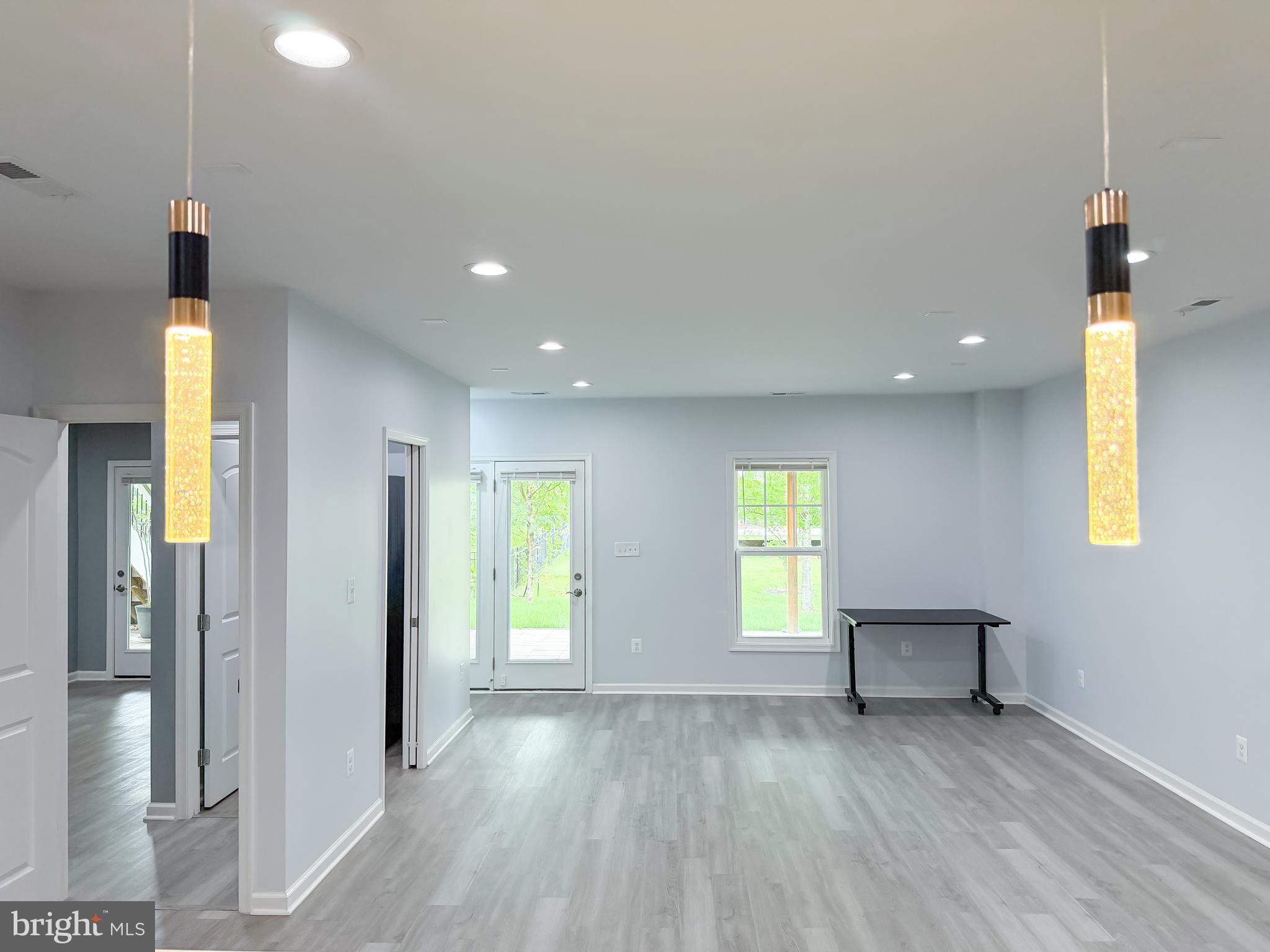BRAMBLETON - Residential
