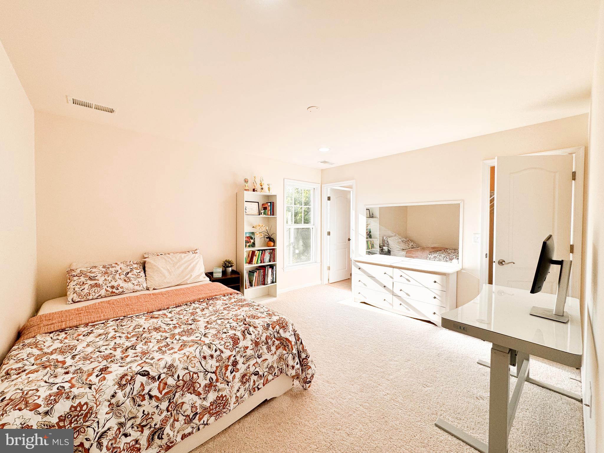 BRAMBLETON - Residential