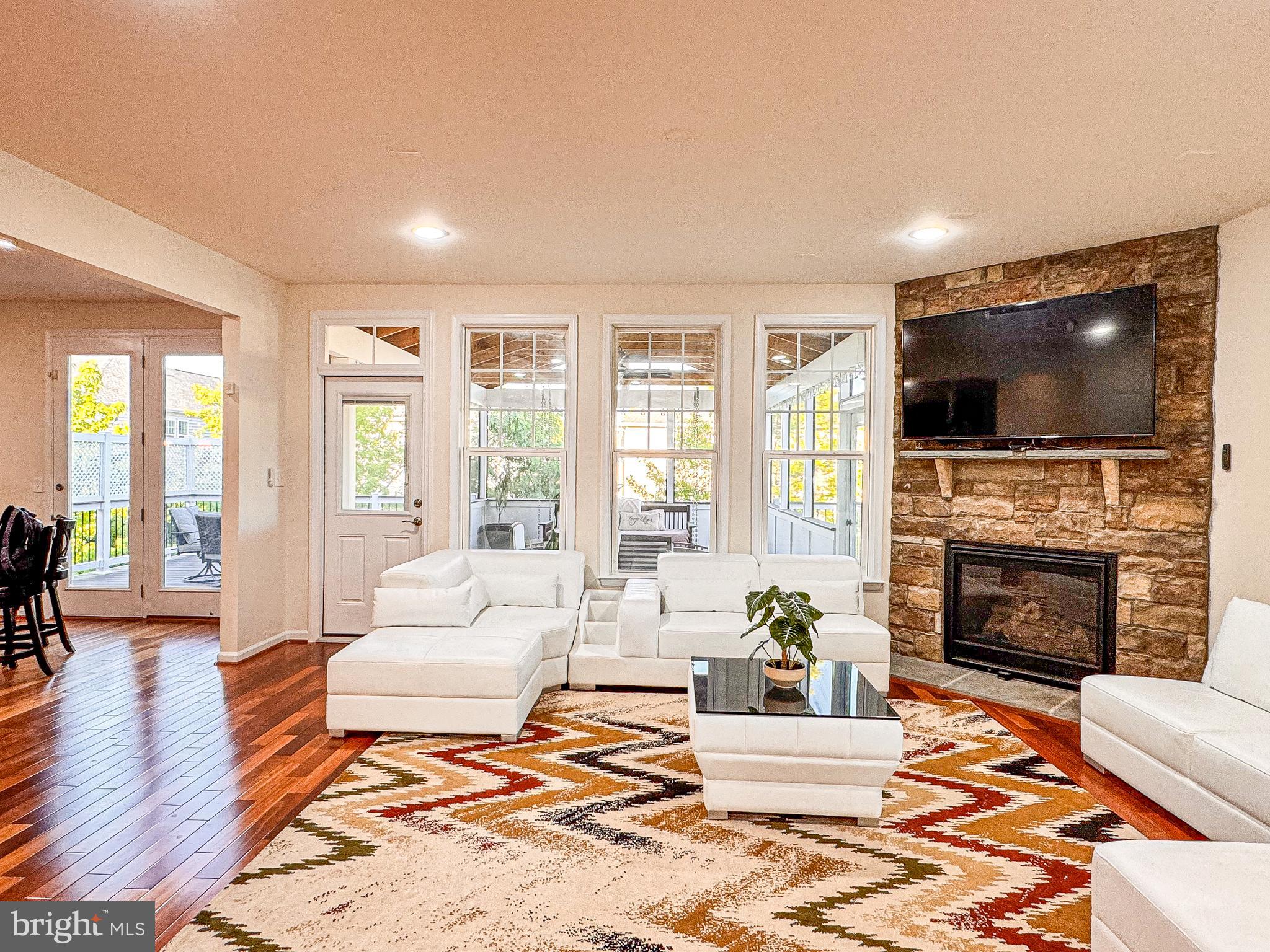 BRAMBLETON - Residential