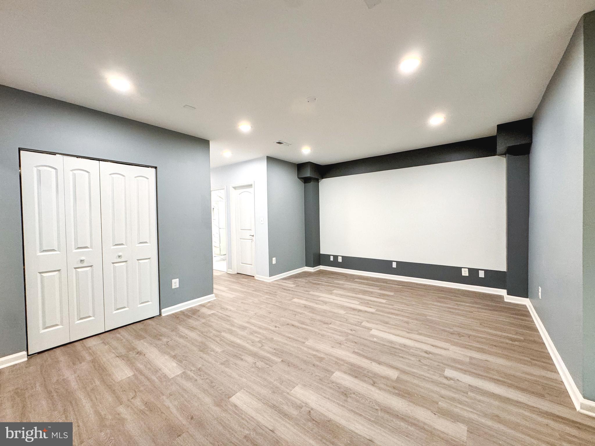 BRAMBLETON - Residential