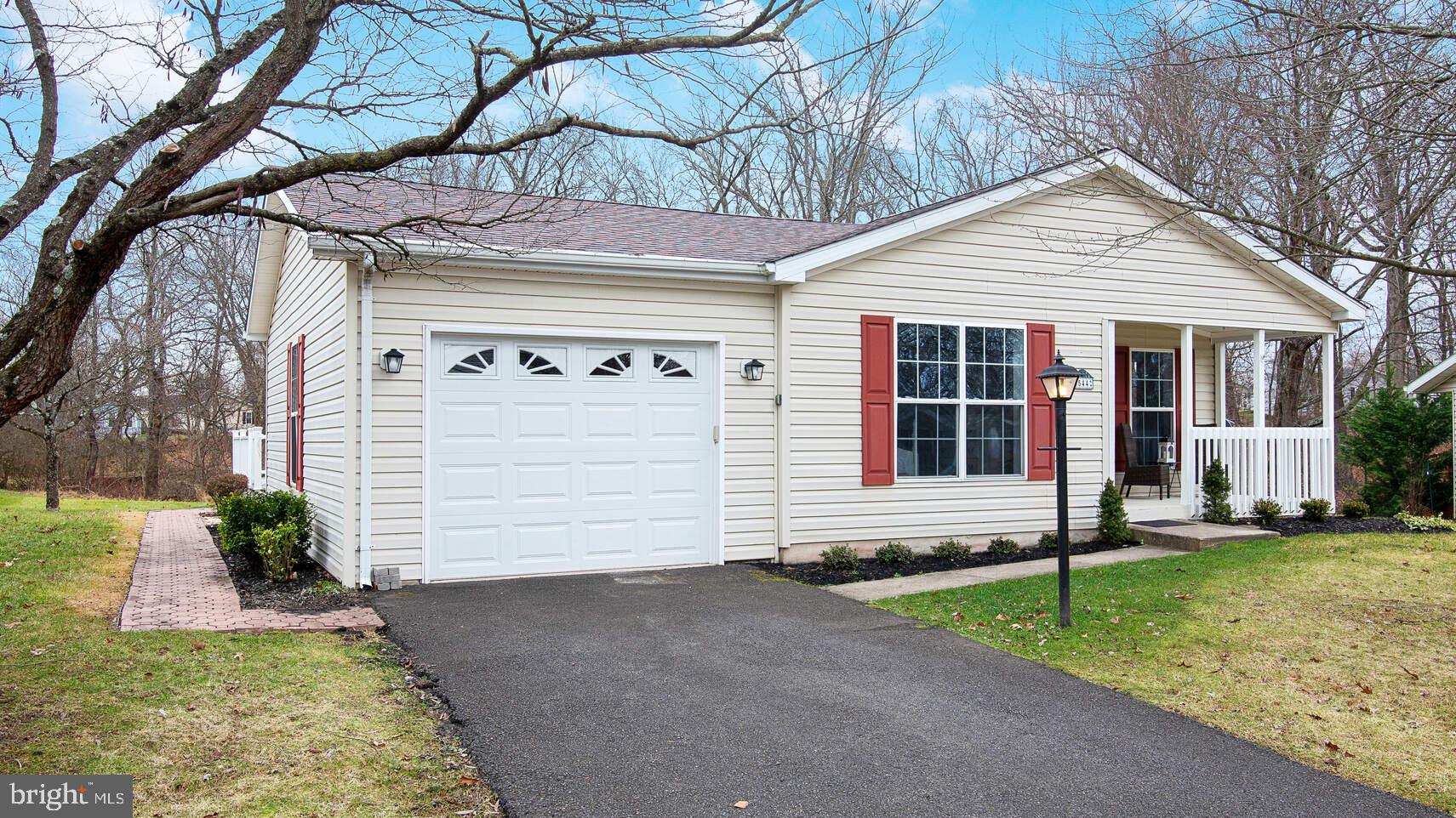 BUCKINGHAM SPRINGS - Residential