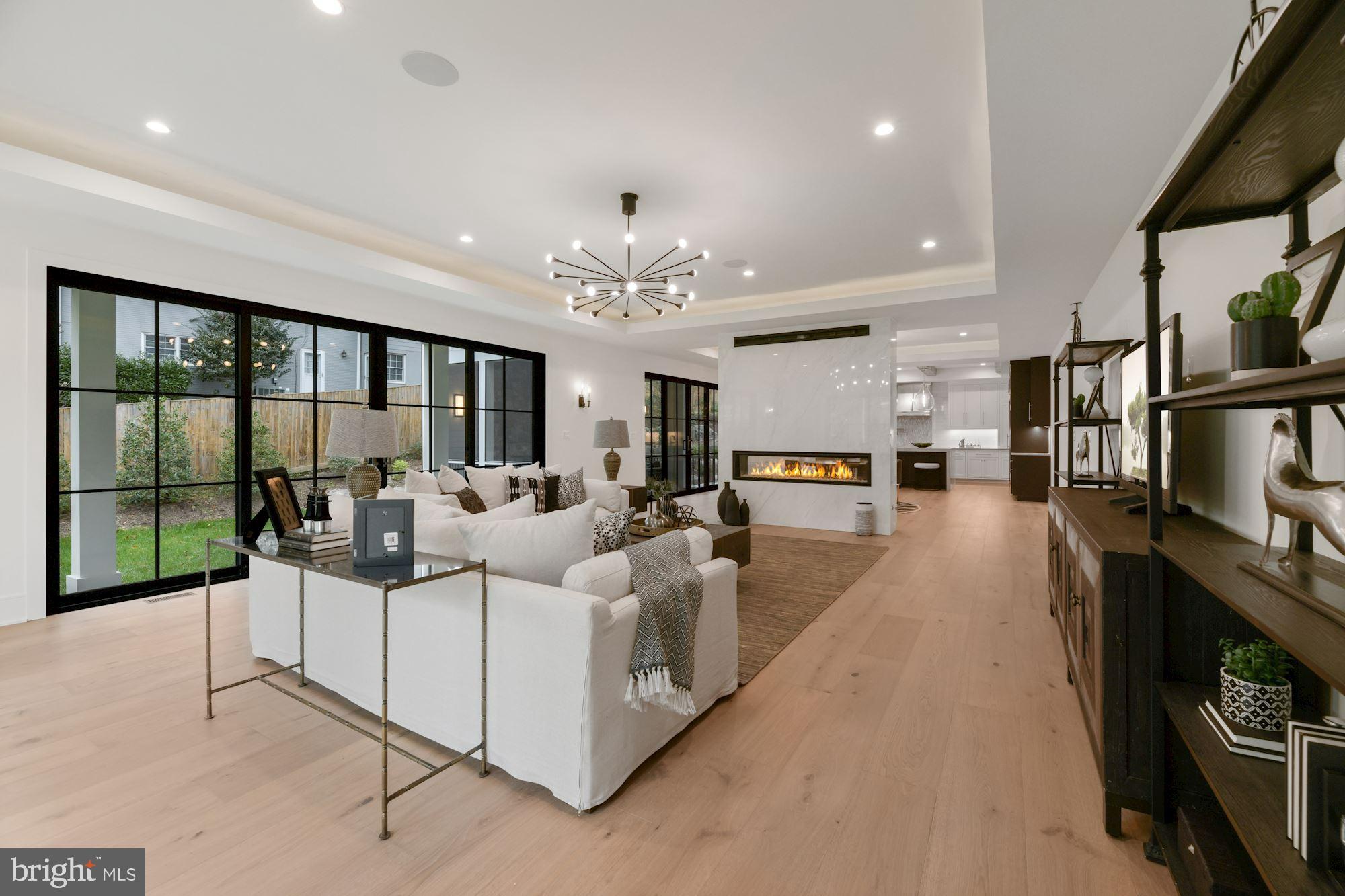 CHESTERBROOK WOODS - Residential