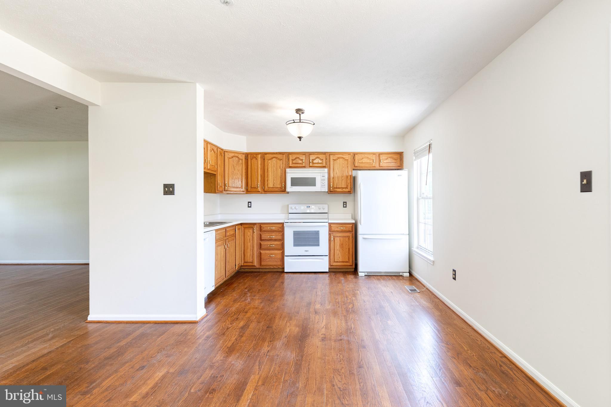 BROADVIEW - Residential Lease