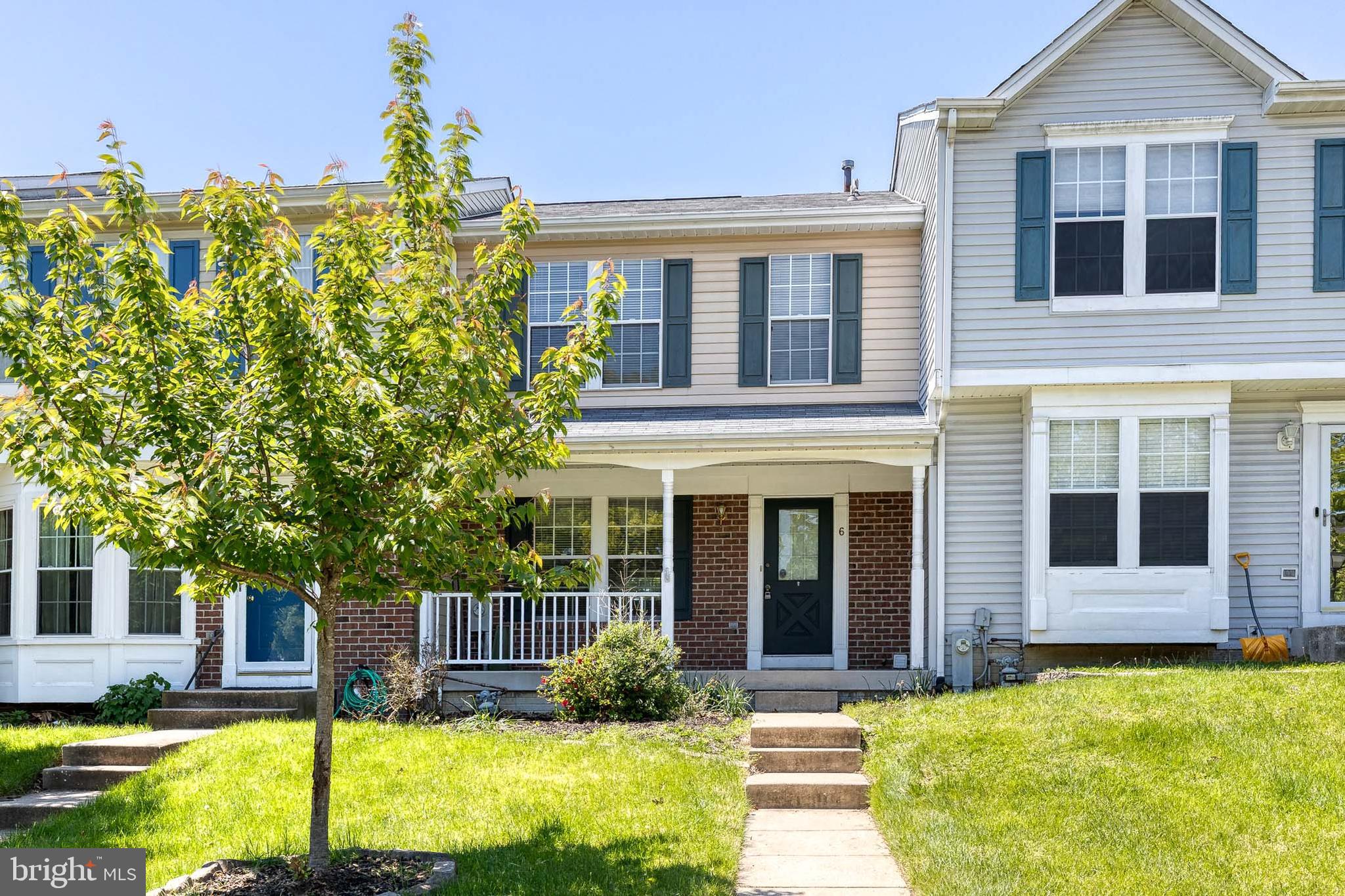 BROADVIEW - Residential Lease