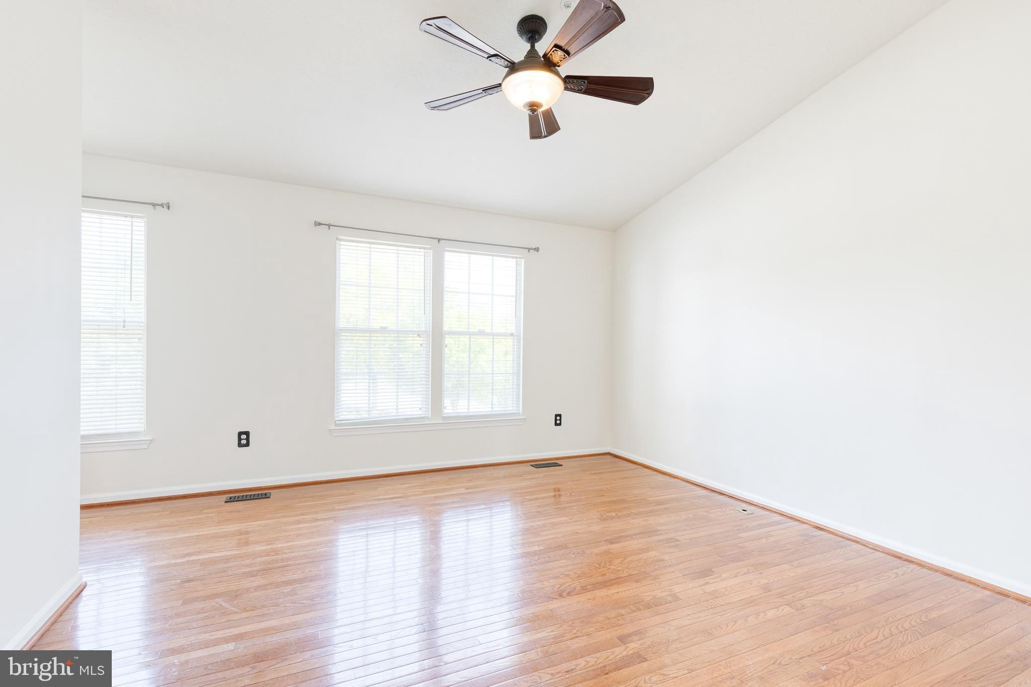 BROADVIEW - Residential Lease