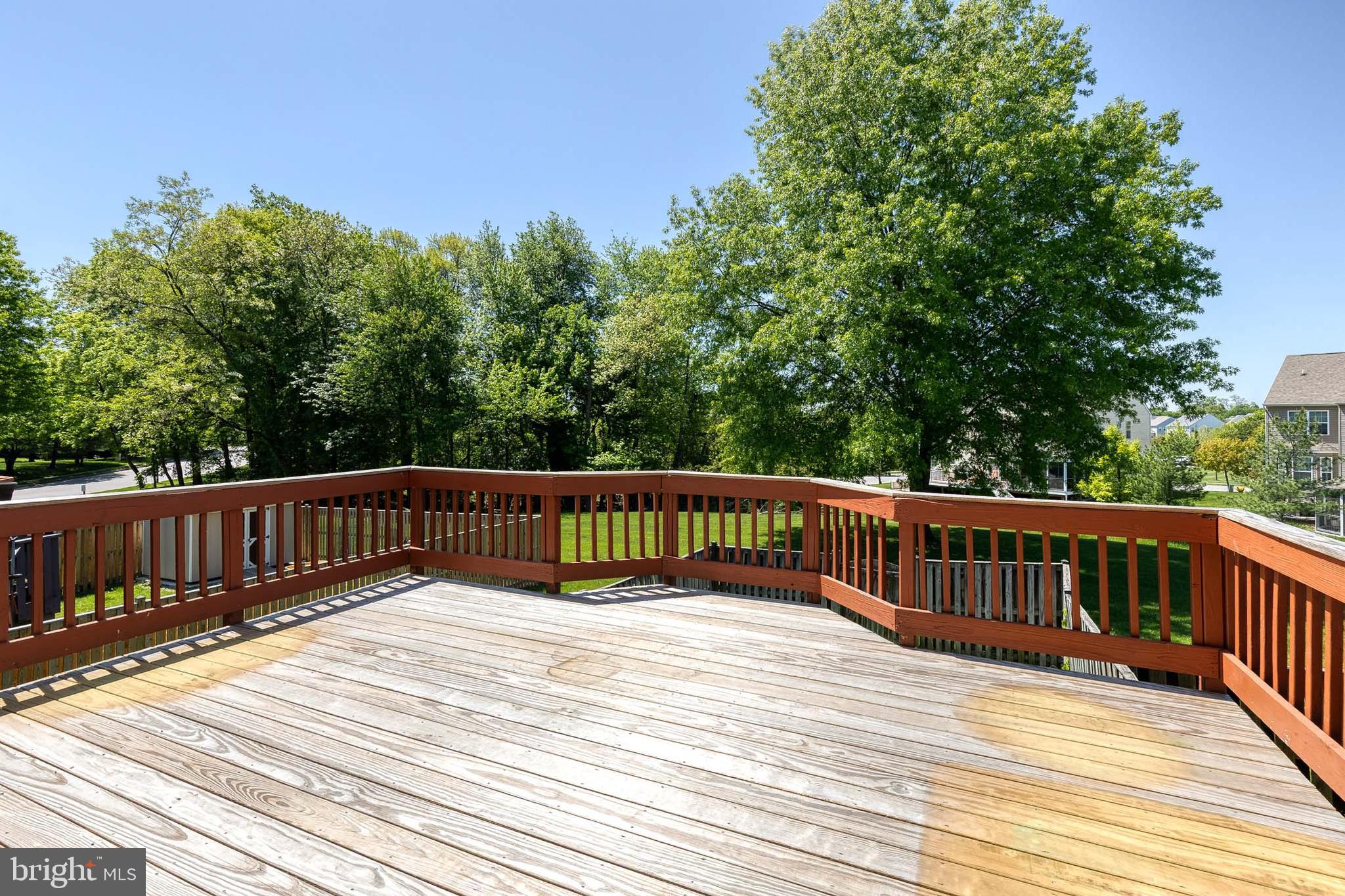 BROADVIEW - Residential Lease