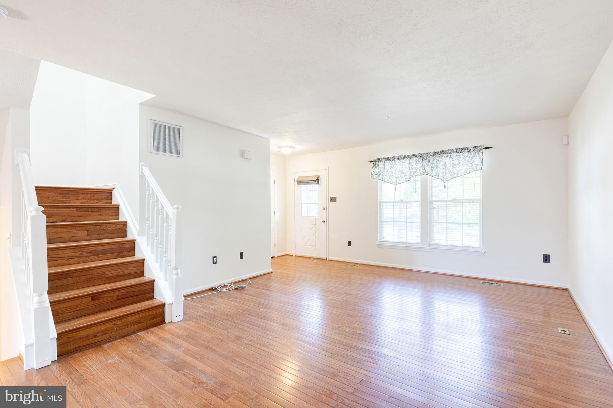 BROADVIEW - Residential Lease