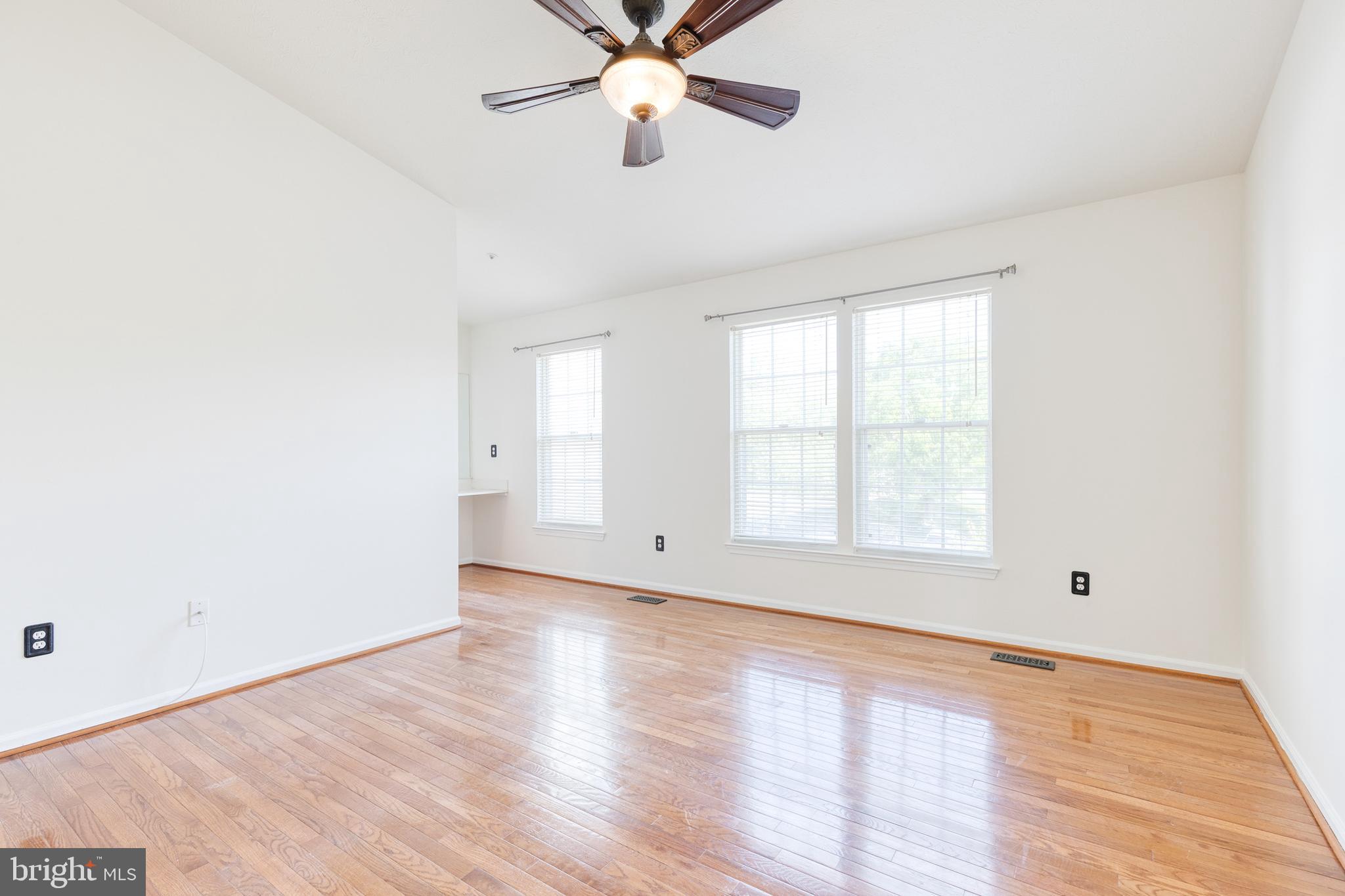 BROADVIEW - Residential Lease