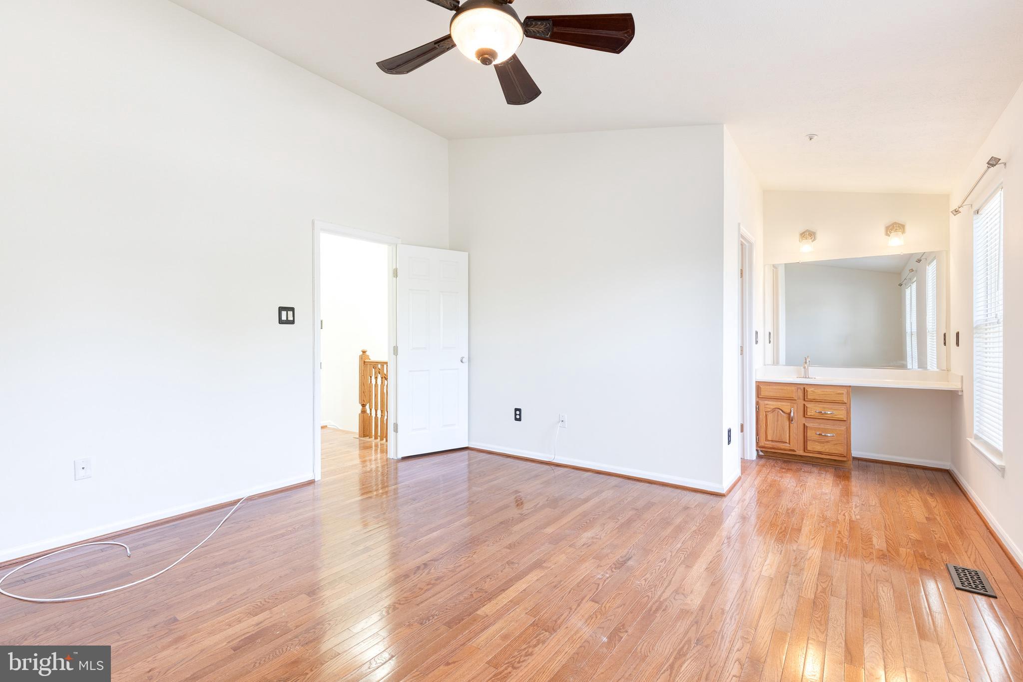 BROADVIEW - Residential Lease