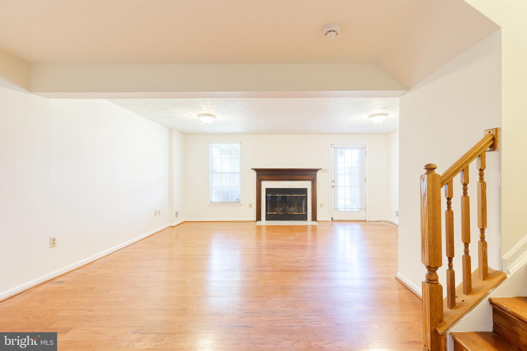 BROADVIEW - Residential Lease