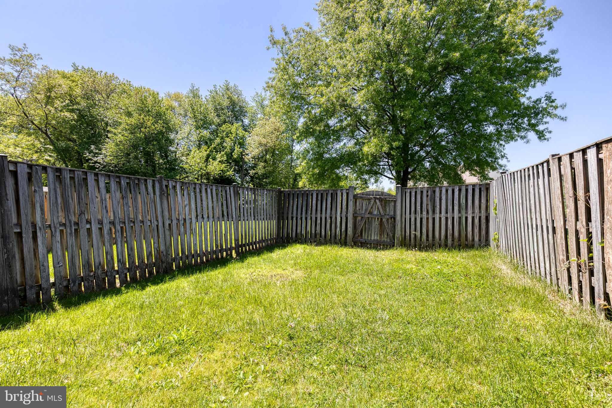 BROADVIEW - Residential Lease