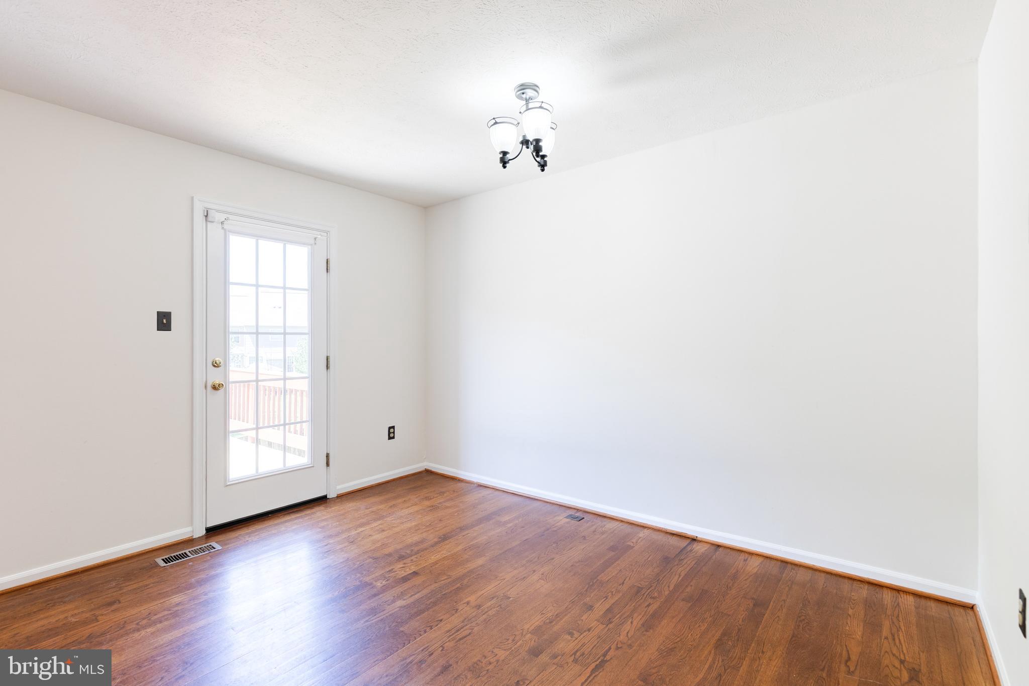 BROADVIEW - Residential Lease