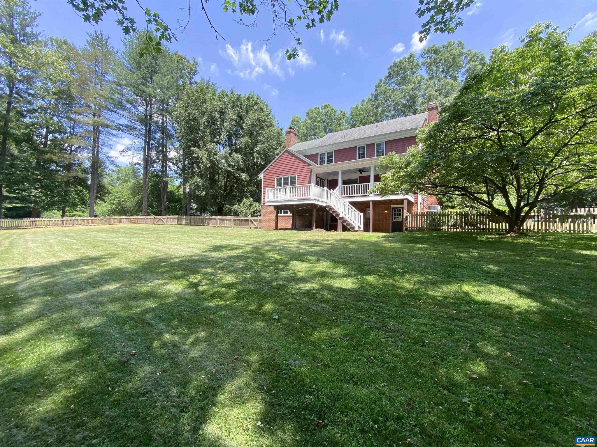 WINDSOR ESTATES - Residential