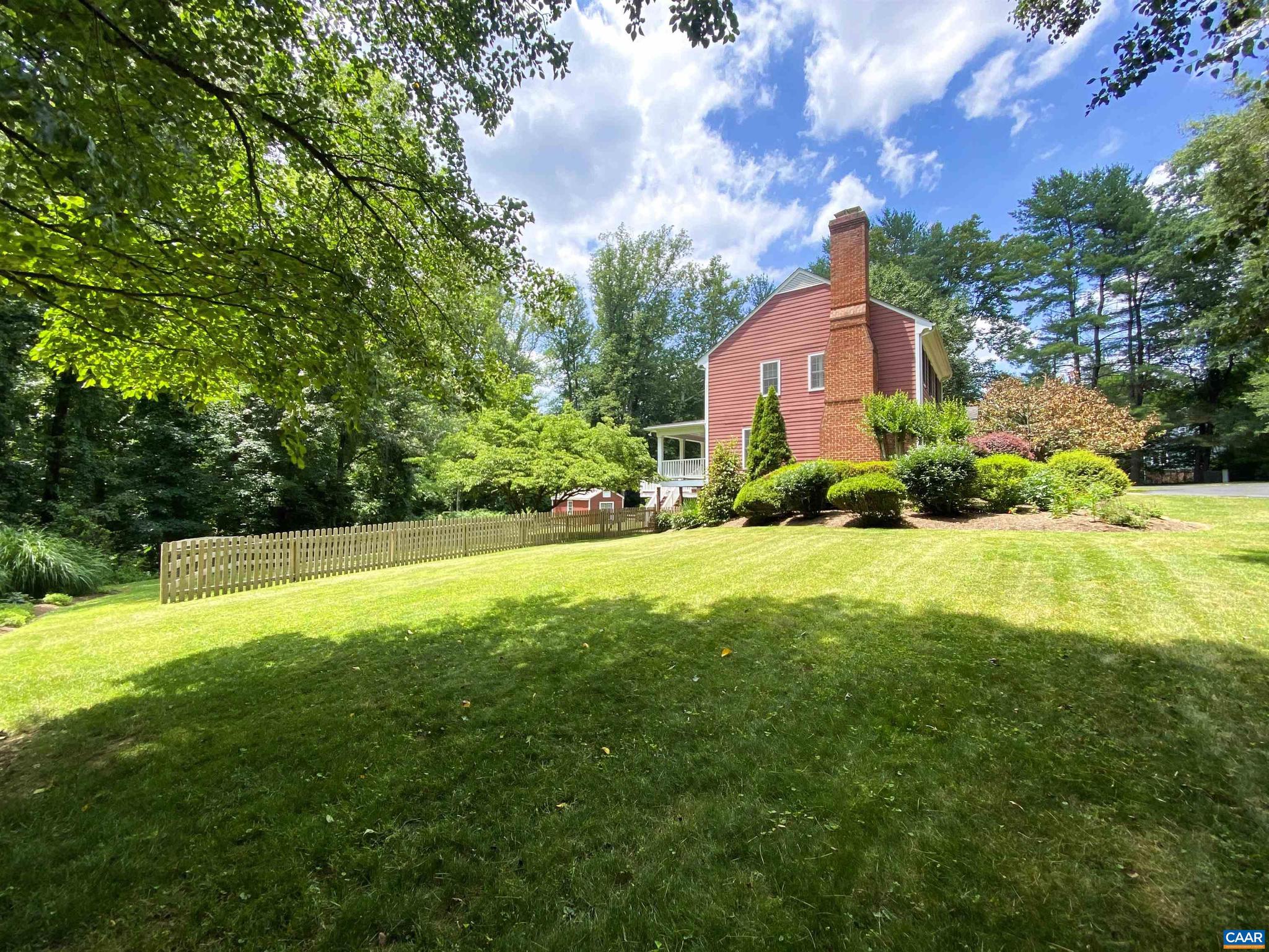 WINDSOR ESTATES - Residential
