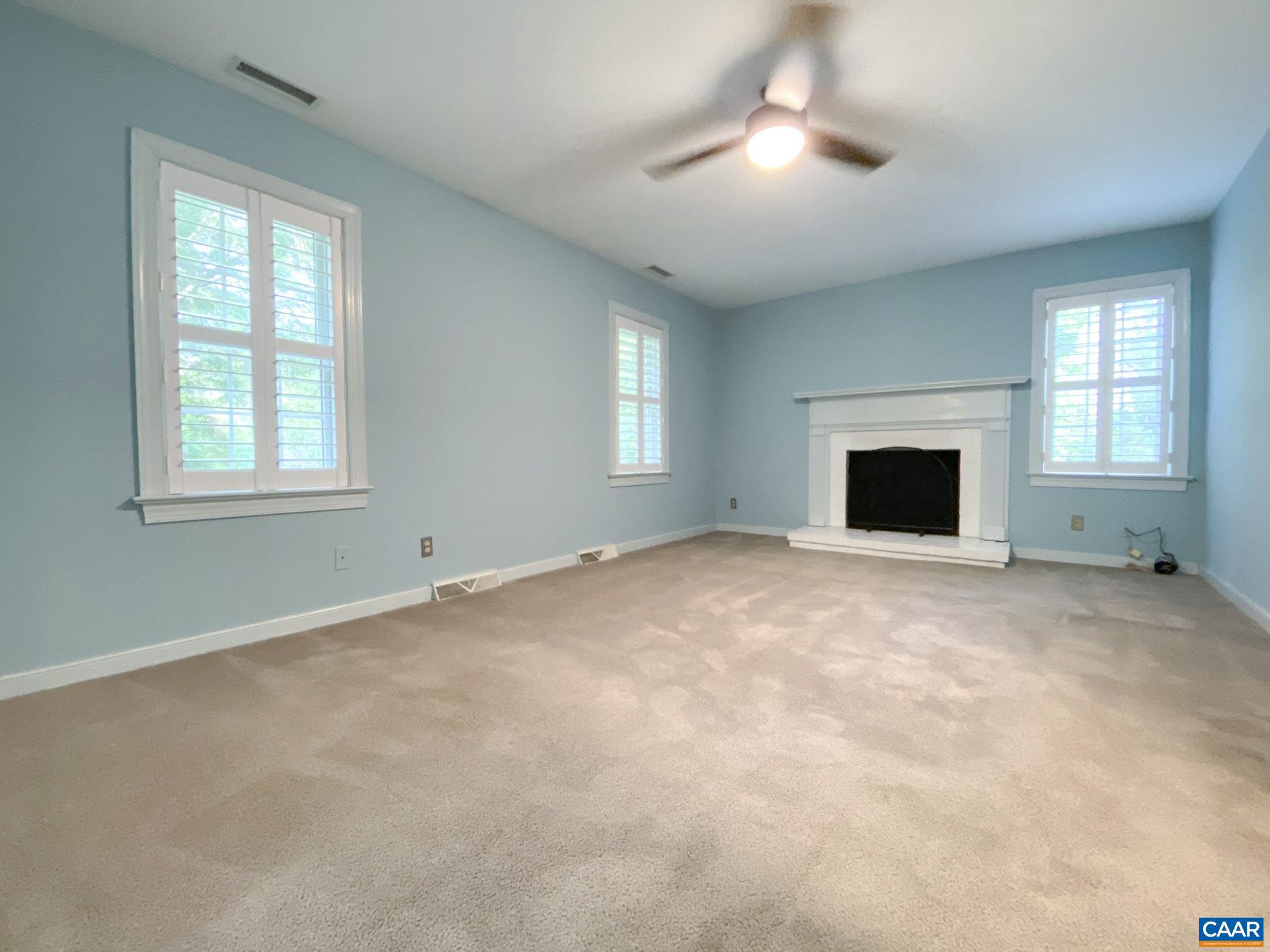 WINDSOR ESTATES - Residential