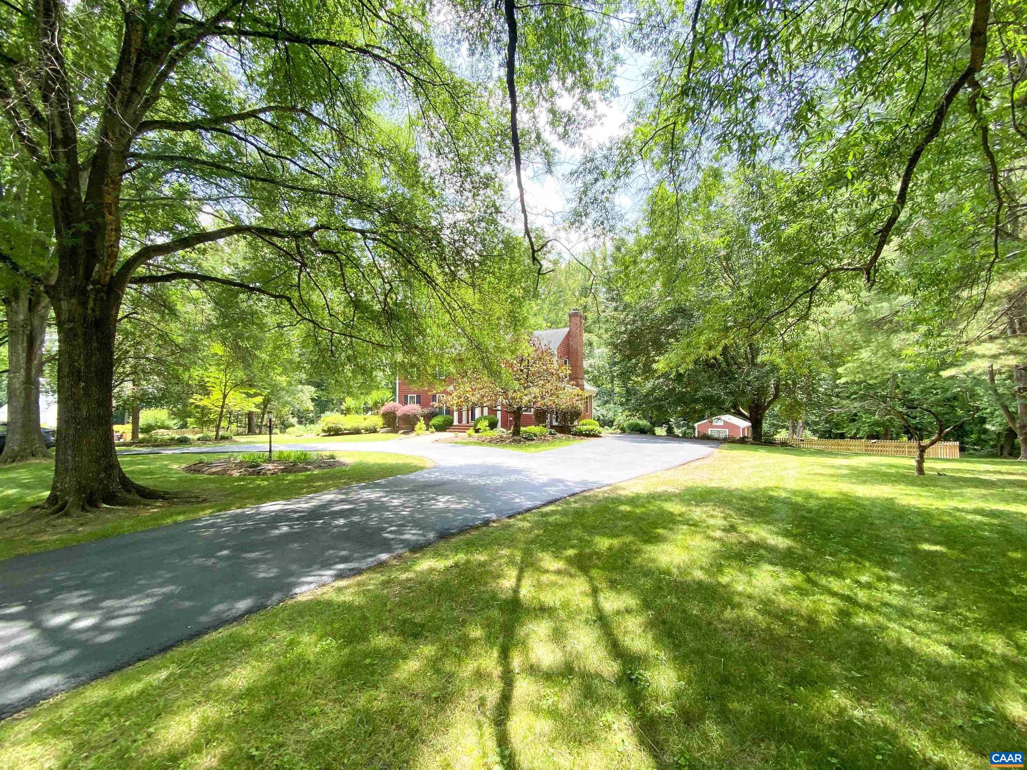 WINDSOR ESTATES - Residential