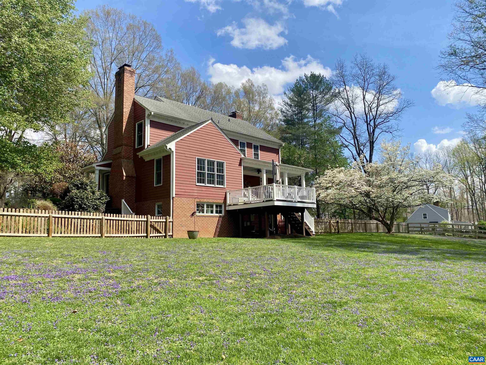 WINDSOR ESTATES - Residential