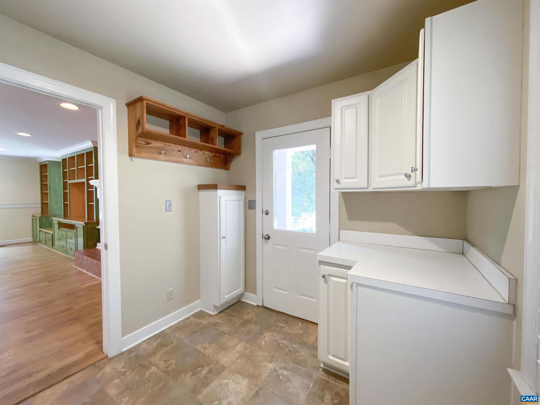WINDSOR ESTATES - Residential