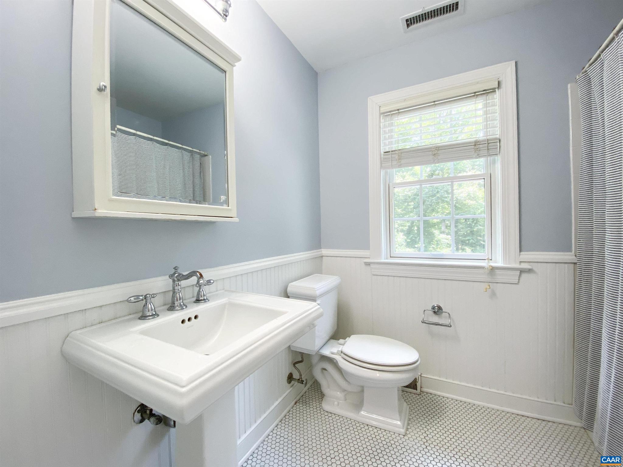 WINDSOR ESTATES - Residential