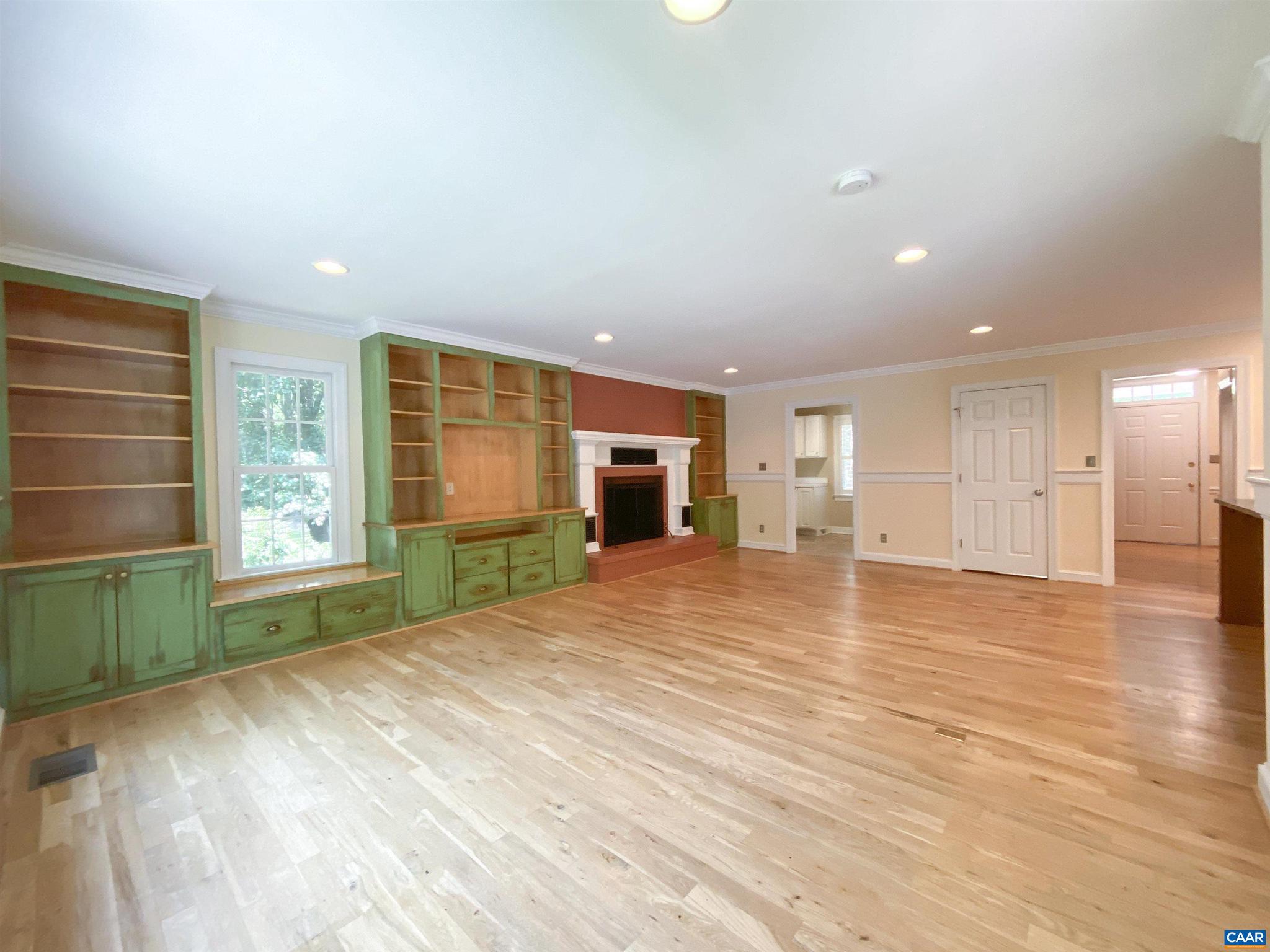 WINDSOR ESTATES - Residential