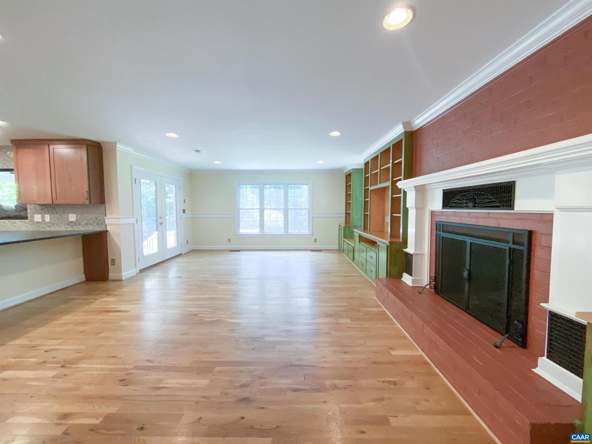 WINDSOR ESTATES - Residential
