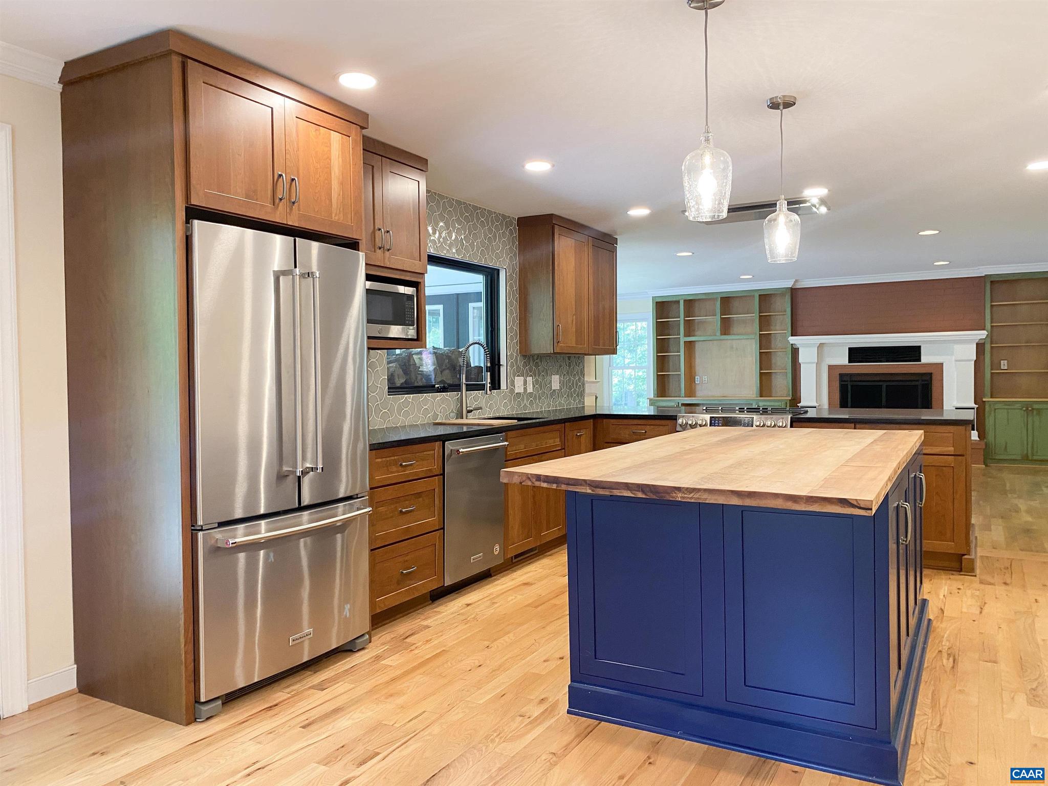 WINDSOR ESTATES - Residential