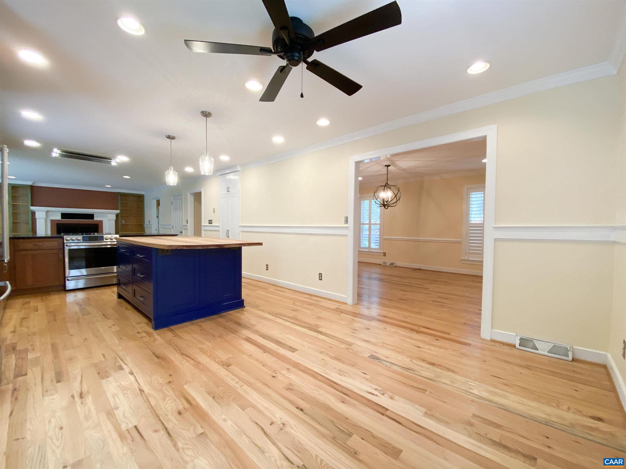 WINDSOR ESTATES - Residential