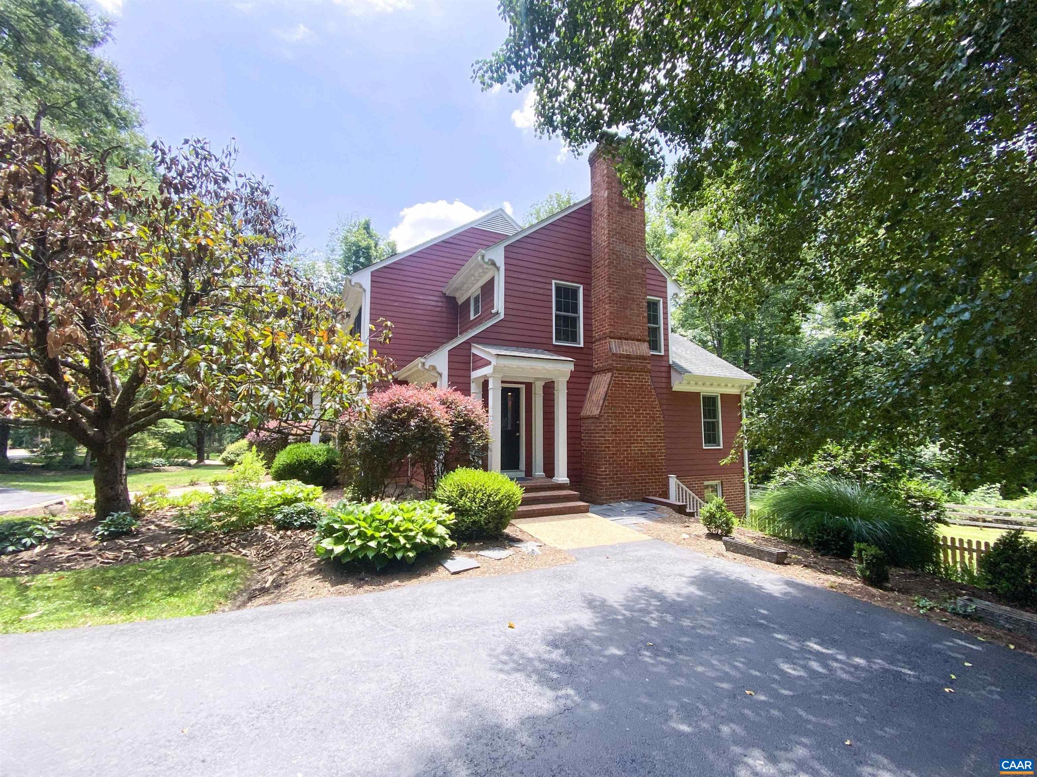 WINDSOR ESTATES - Residential
