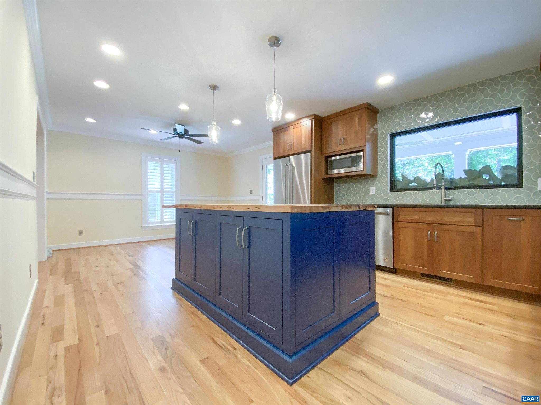 WINDSOR ESTATES - Residential