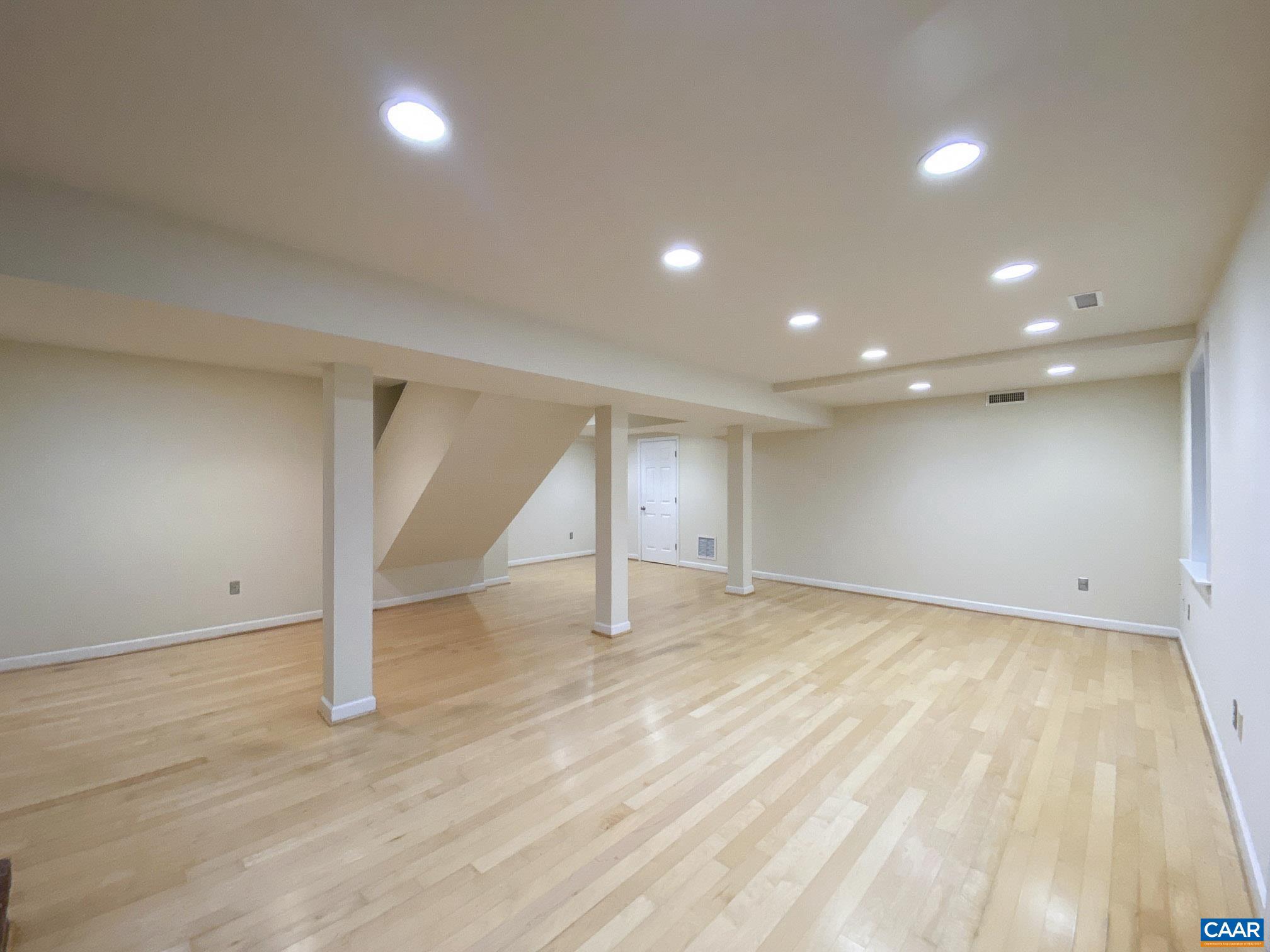 WINDSOR ESTATES - Residential