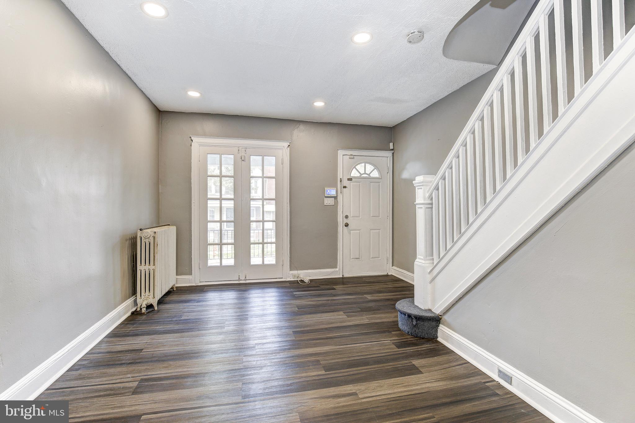 EAST BALTIMORE MIDWAY - Residential