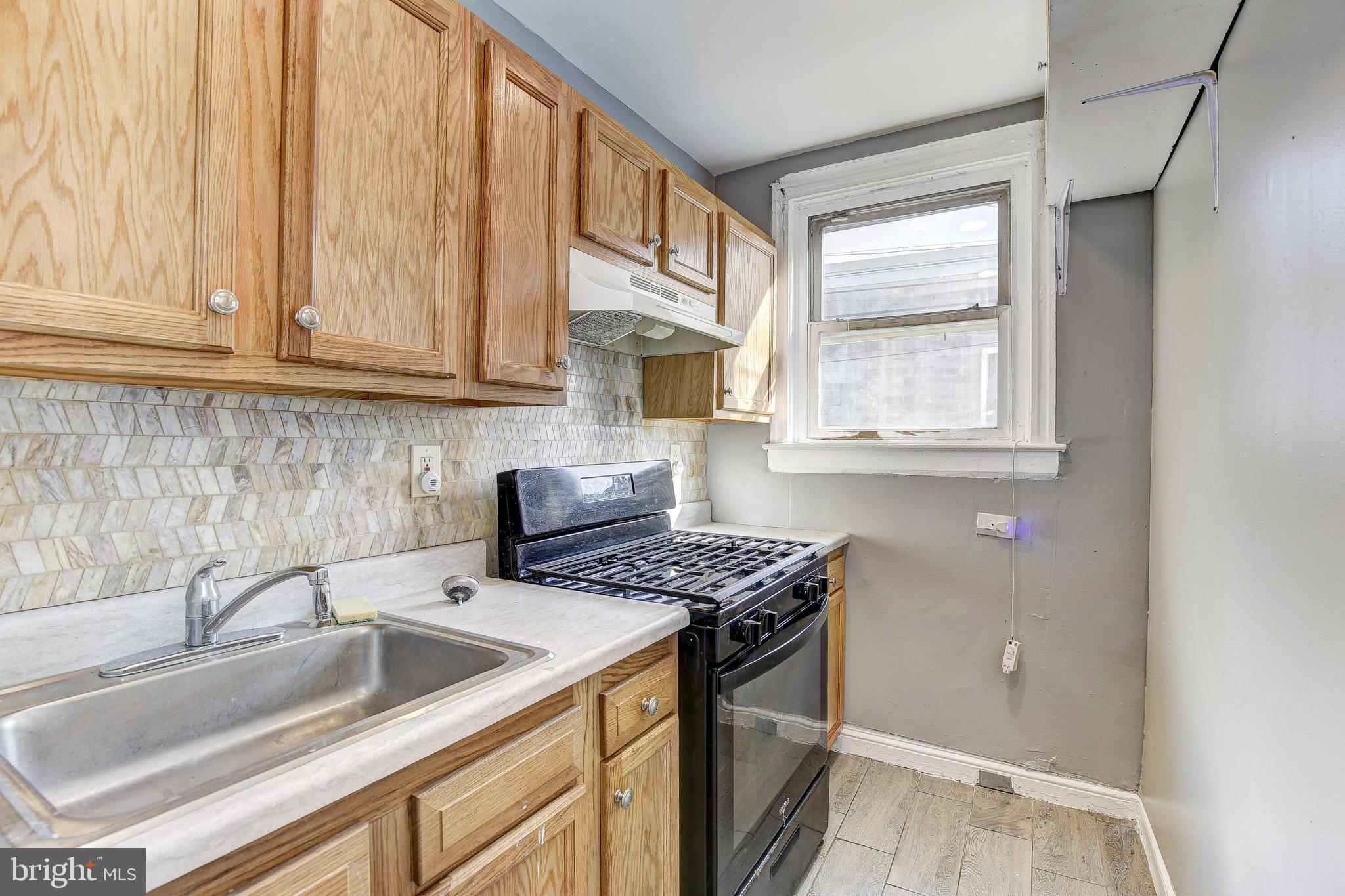 EAST BALTIMORE MIDWAY - Residential