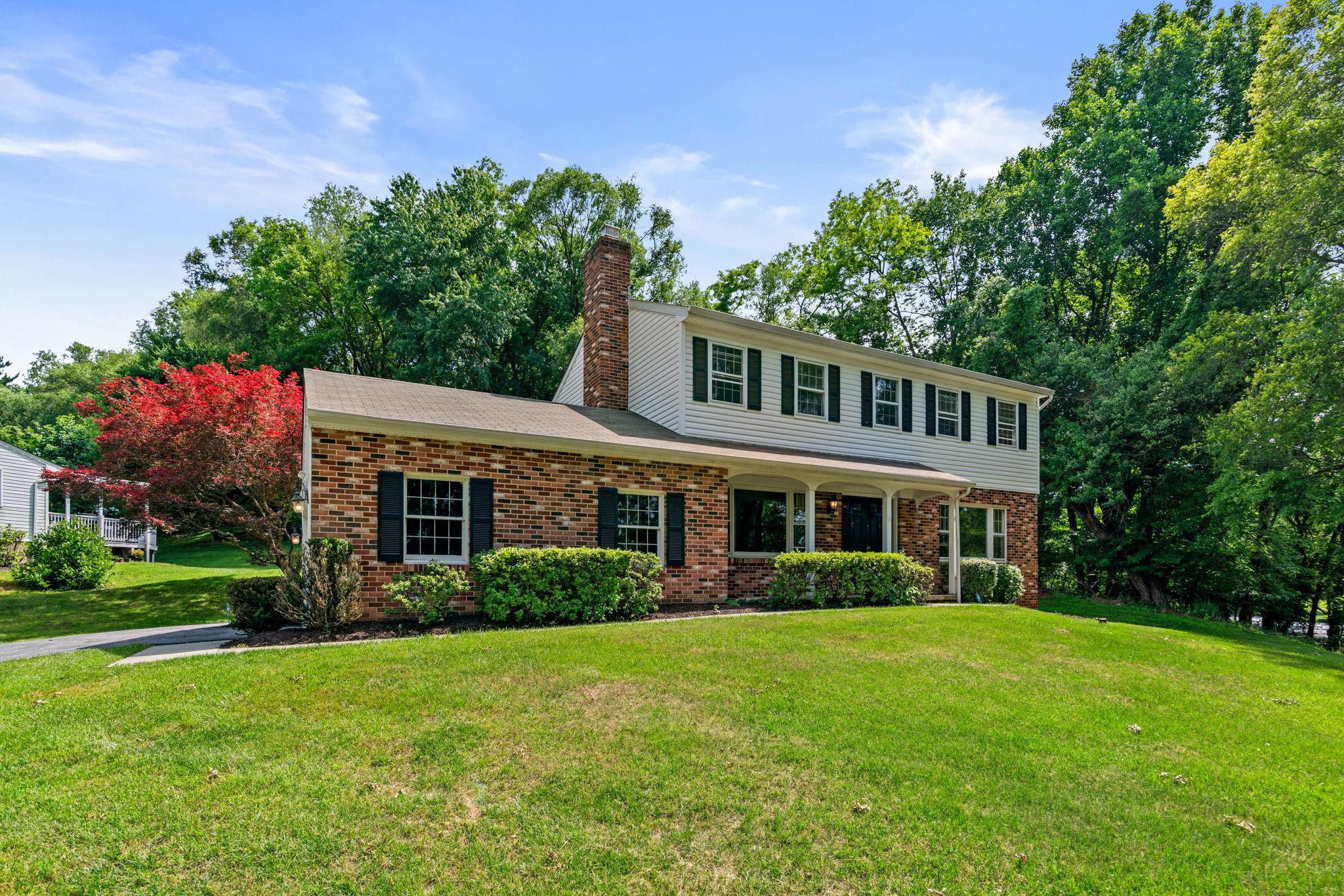 FONT HILL - Residential