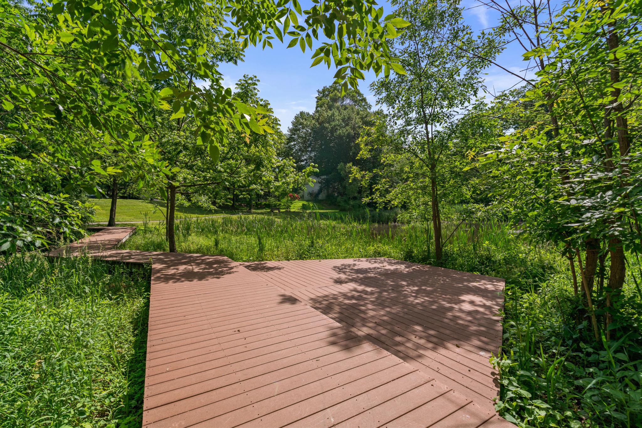 FONT HILL - Residential