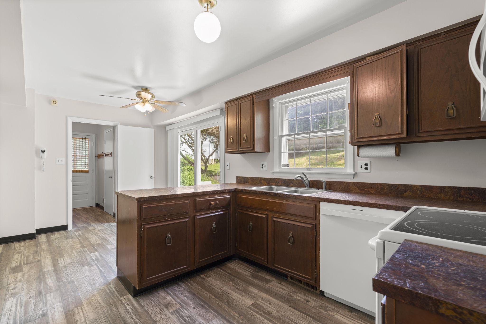 FONT HILL - Residential