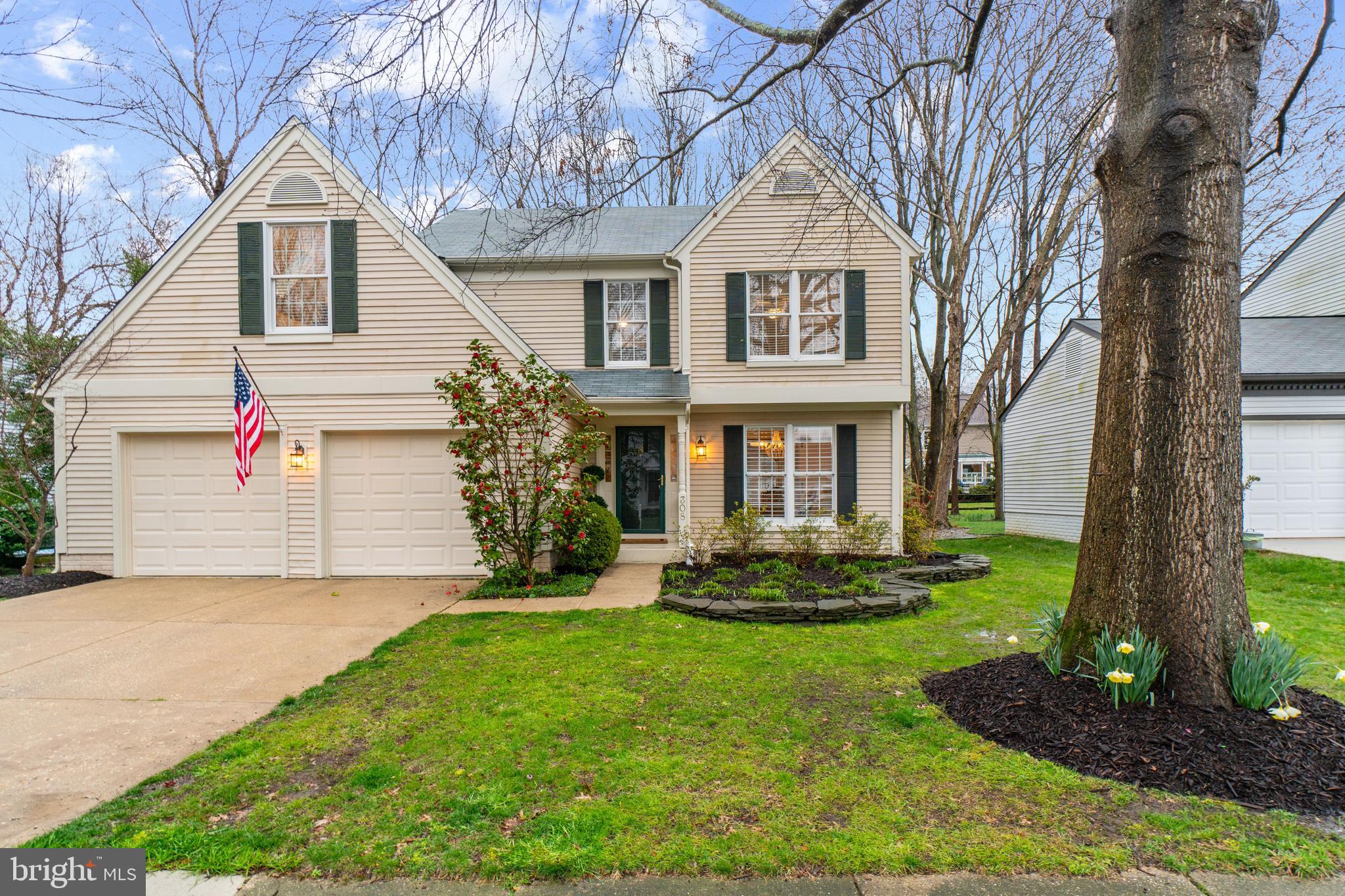 HUNT MEADOW - Residential