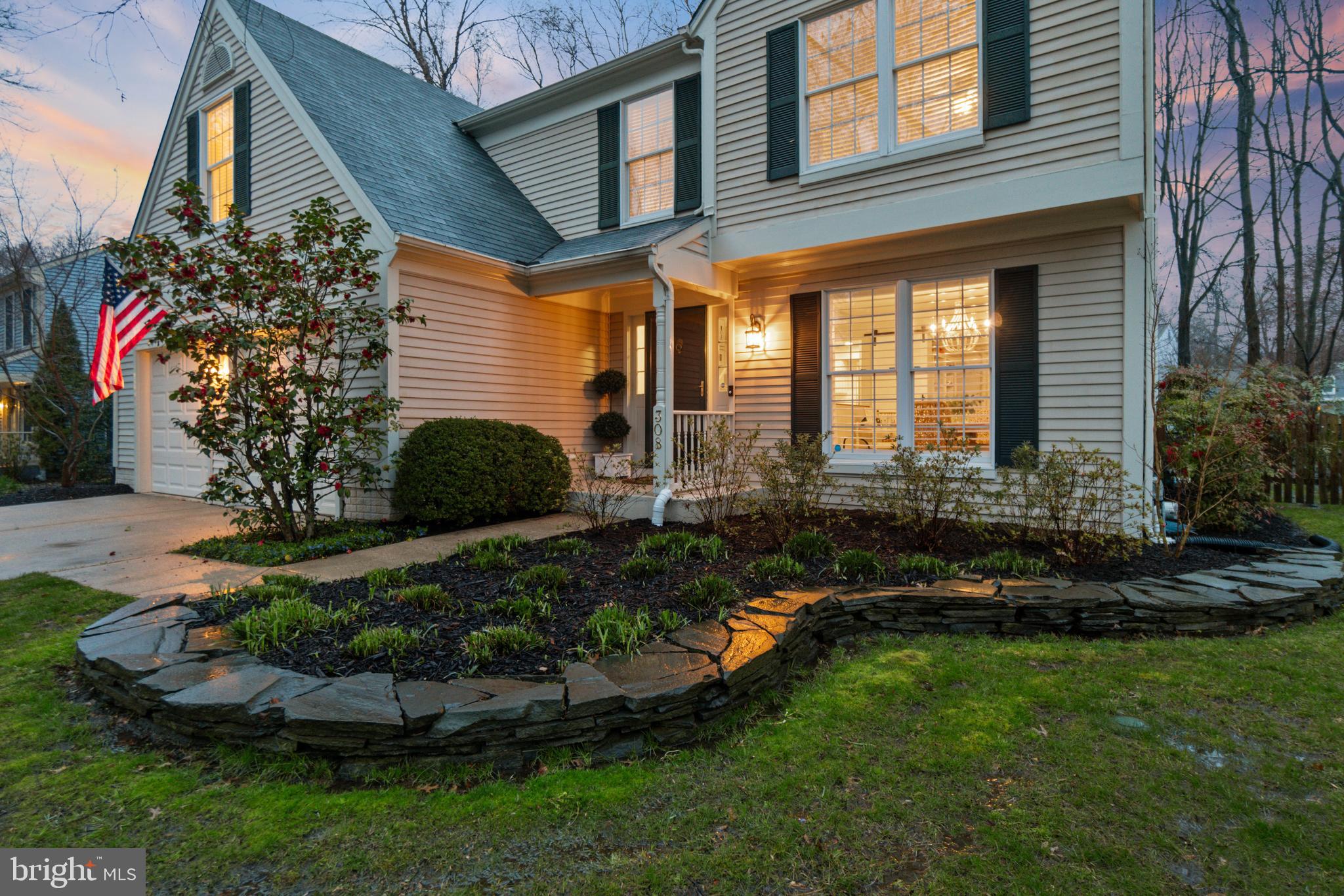 HUNT MEADOW - Residential