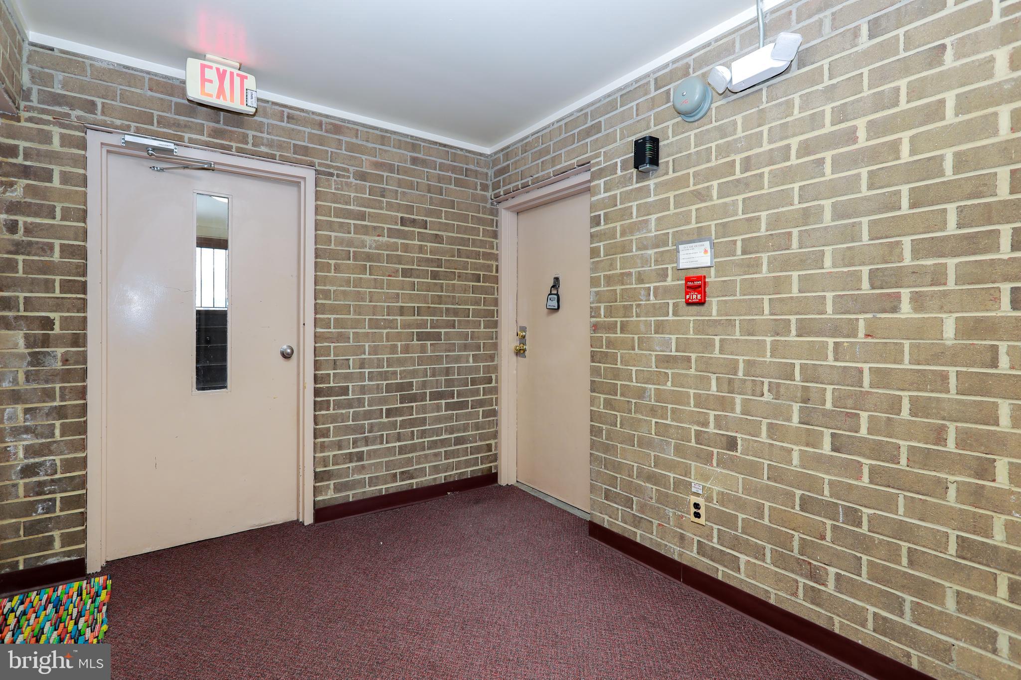 JEFFERSON MEWS - Residential