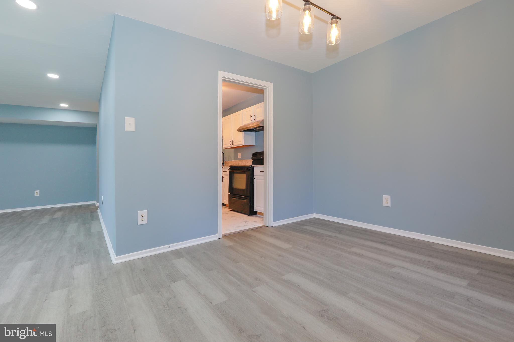 JEFFERSON MEWS - Residential