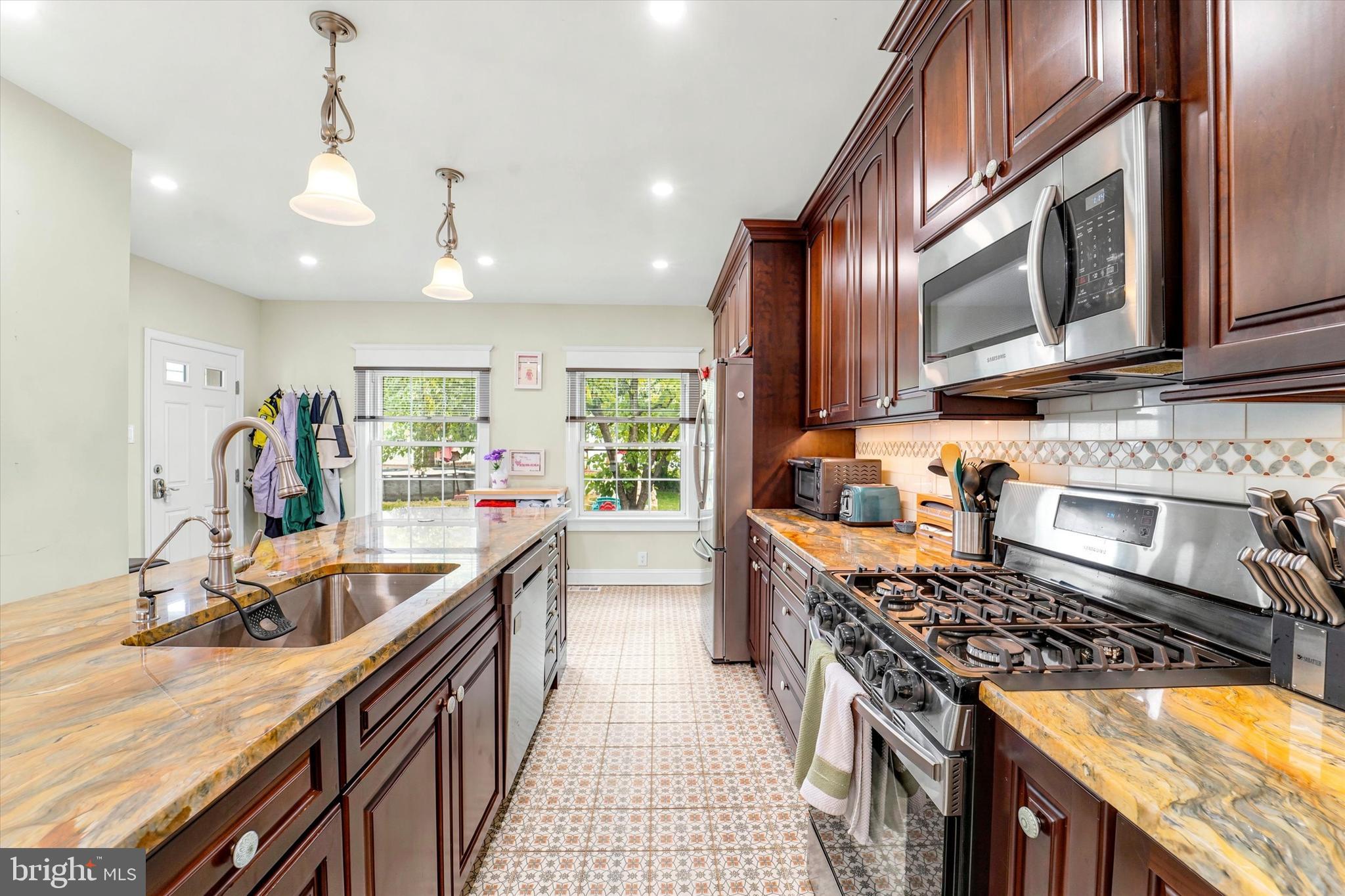 DREXEL HILL - Residential
