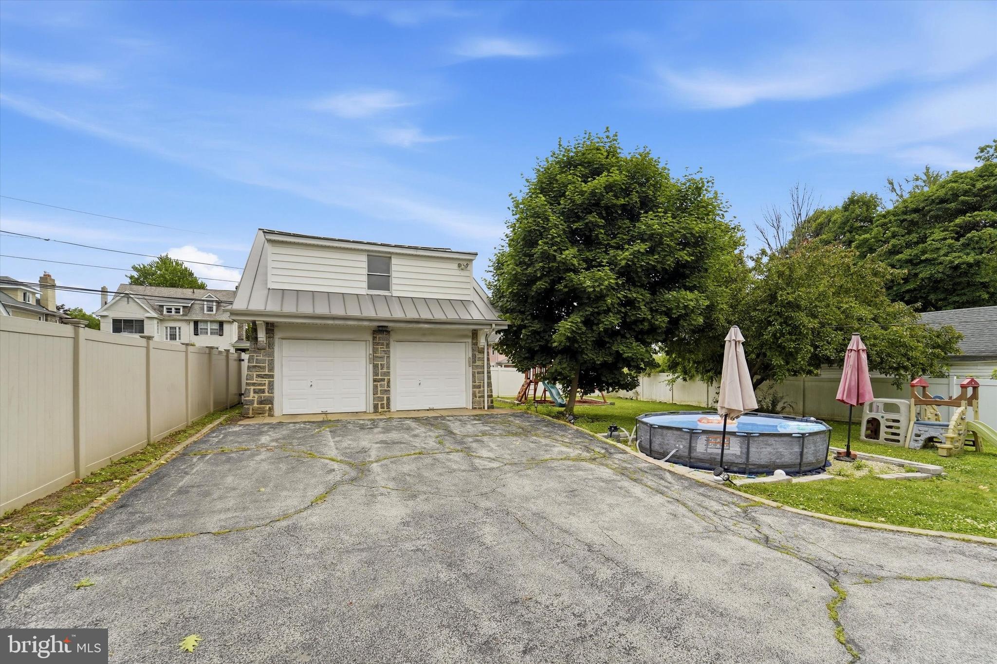 DREXEL HILL - Residential