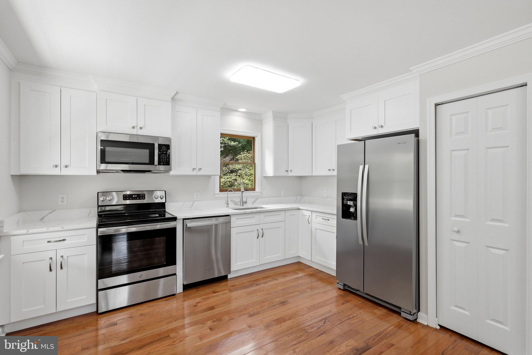 SKYLAND ESTATES - Residential