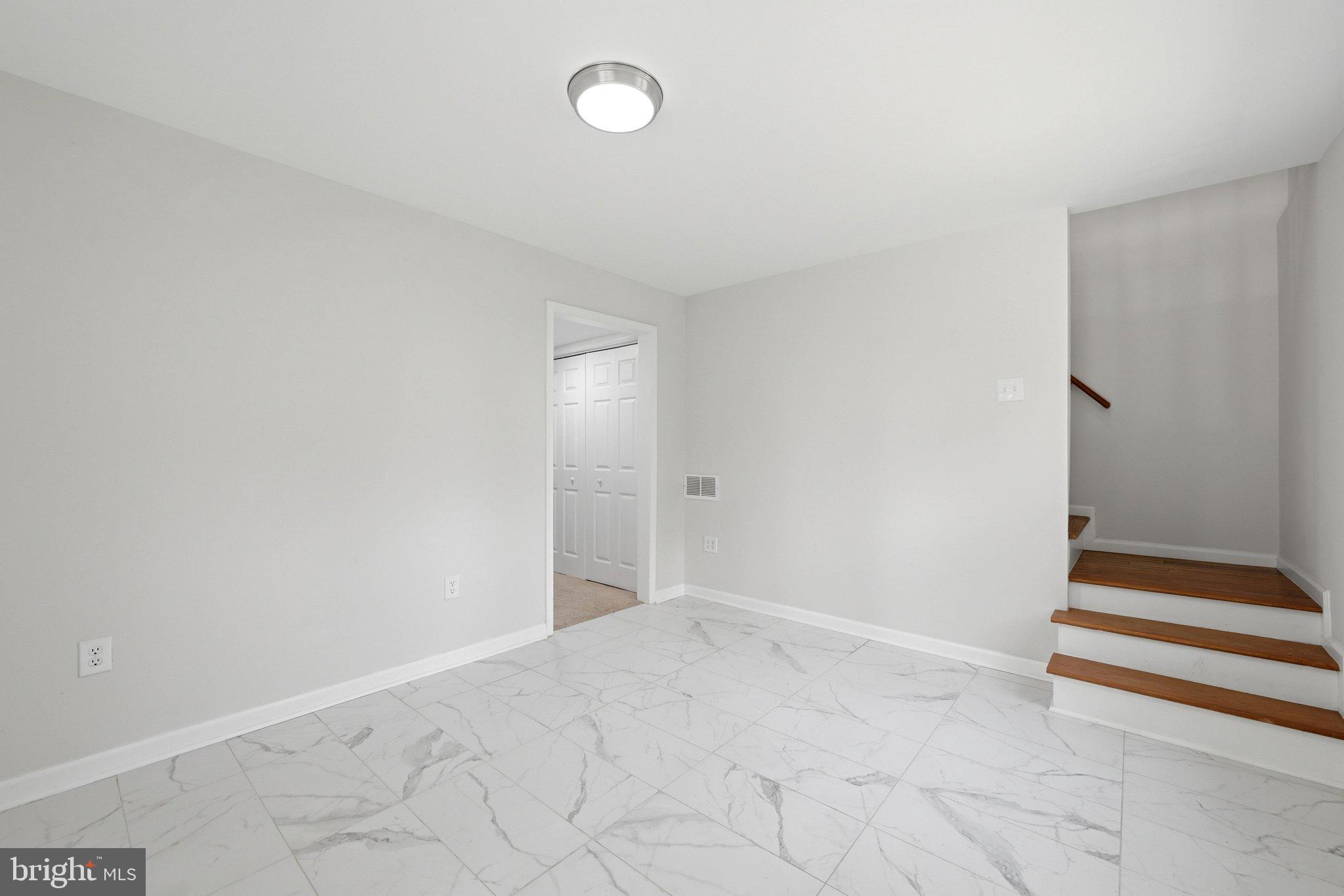 SKYLAND ESTATES - Residential